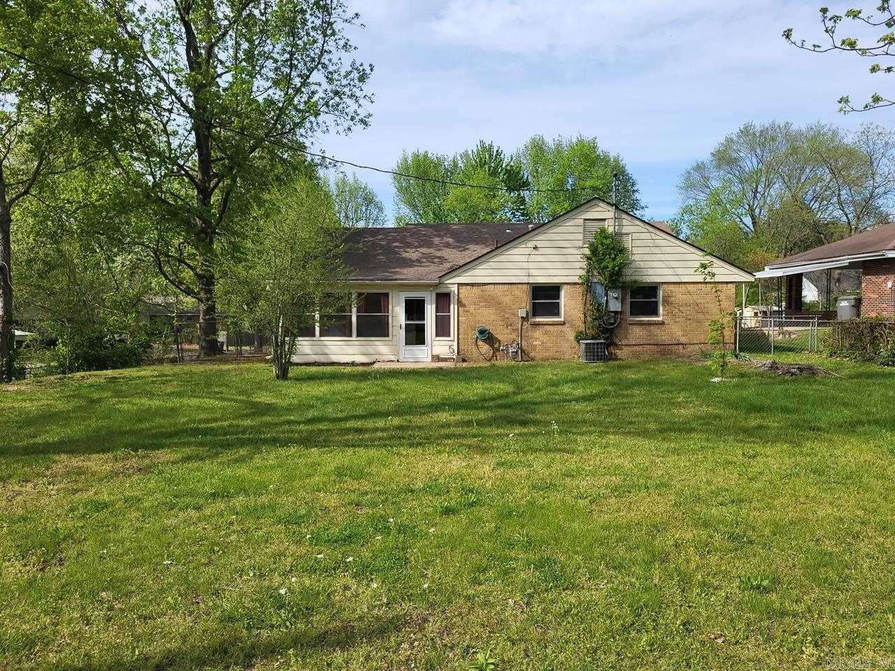 747 Crest Dr  Jonesboro, AR