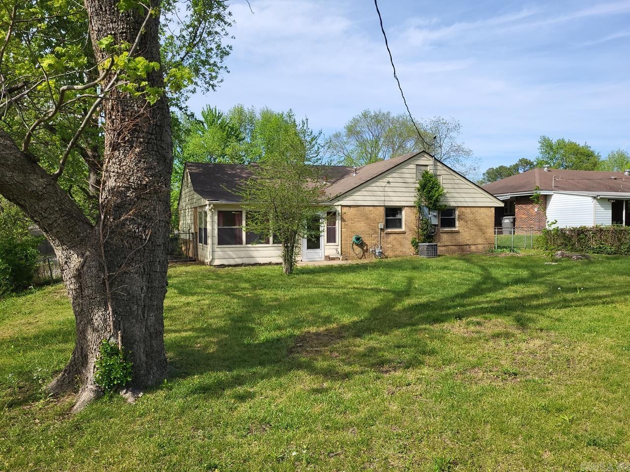 747 Crest Dr  Jonesboro, AR