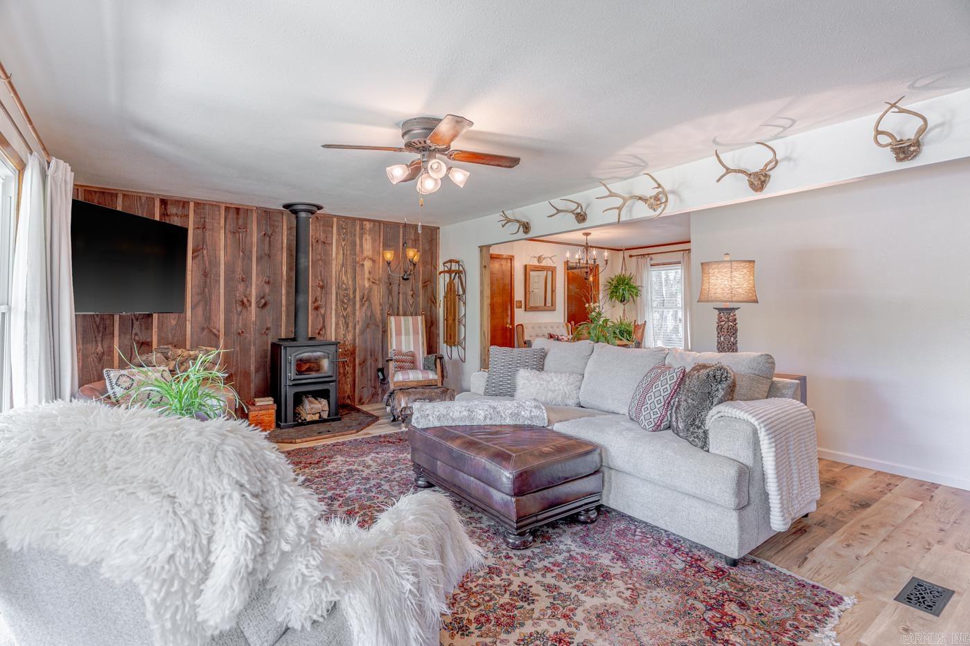 2337 County Road 380  Bono, AR