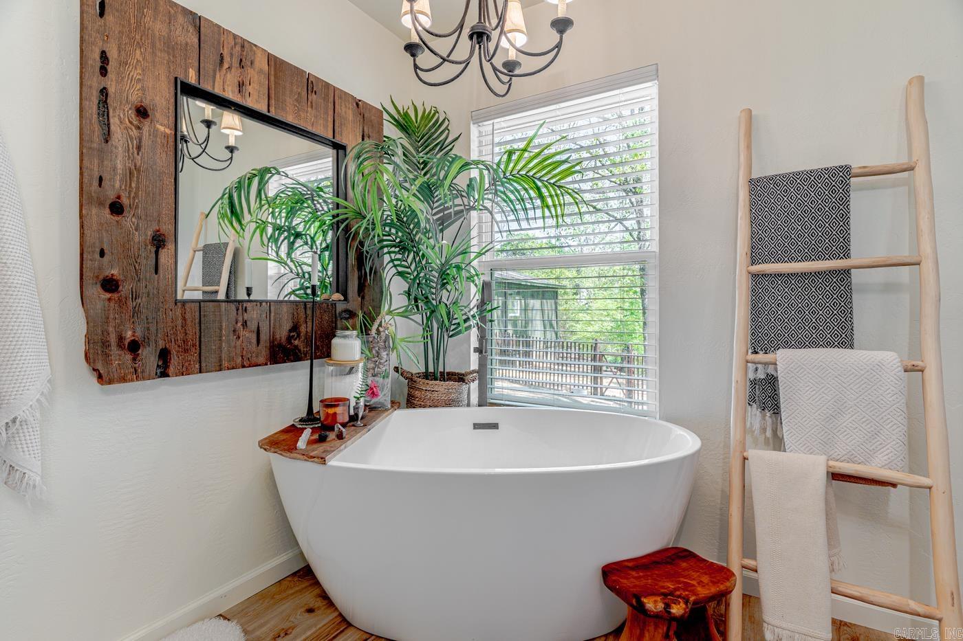 2337 County Road 380 Bono, AR 72416