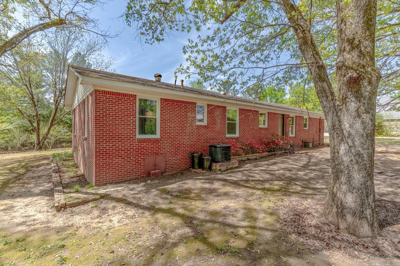 2337 County Road 380  Bono, AR