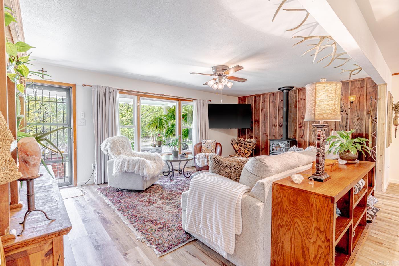 2337 County Road 380  Bono, AR