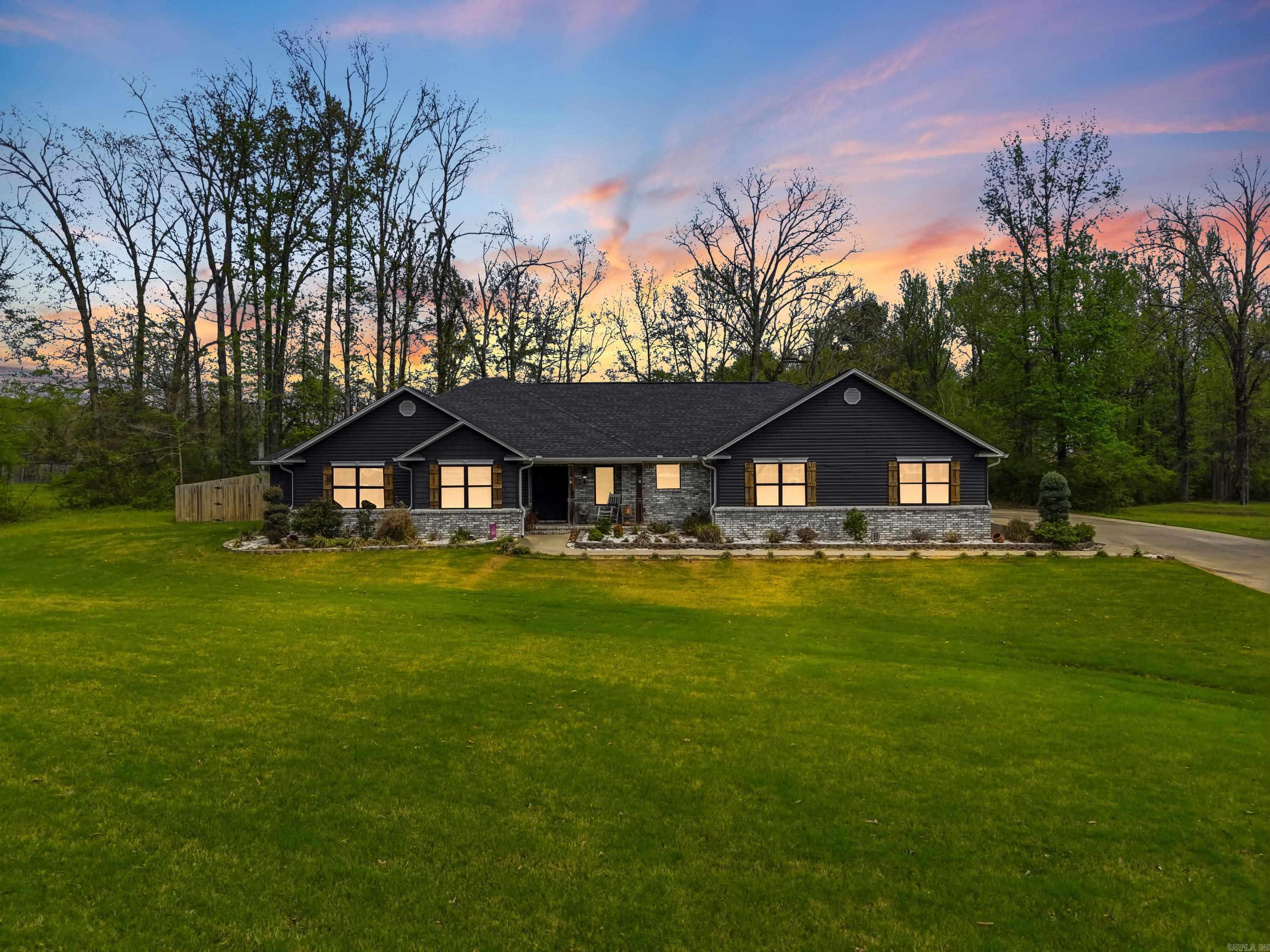 4401 Wagon Trace Cv  White Hall, AR