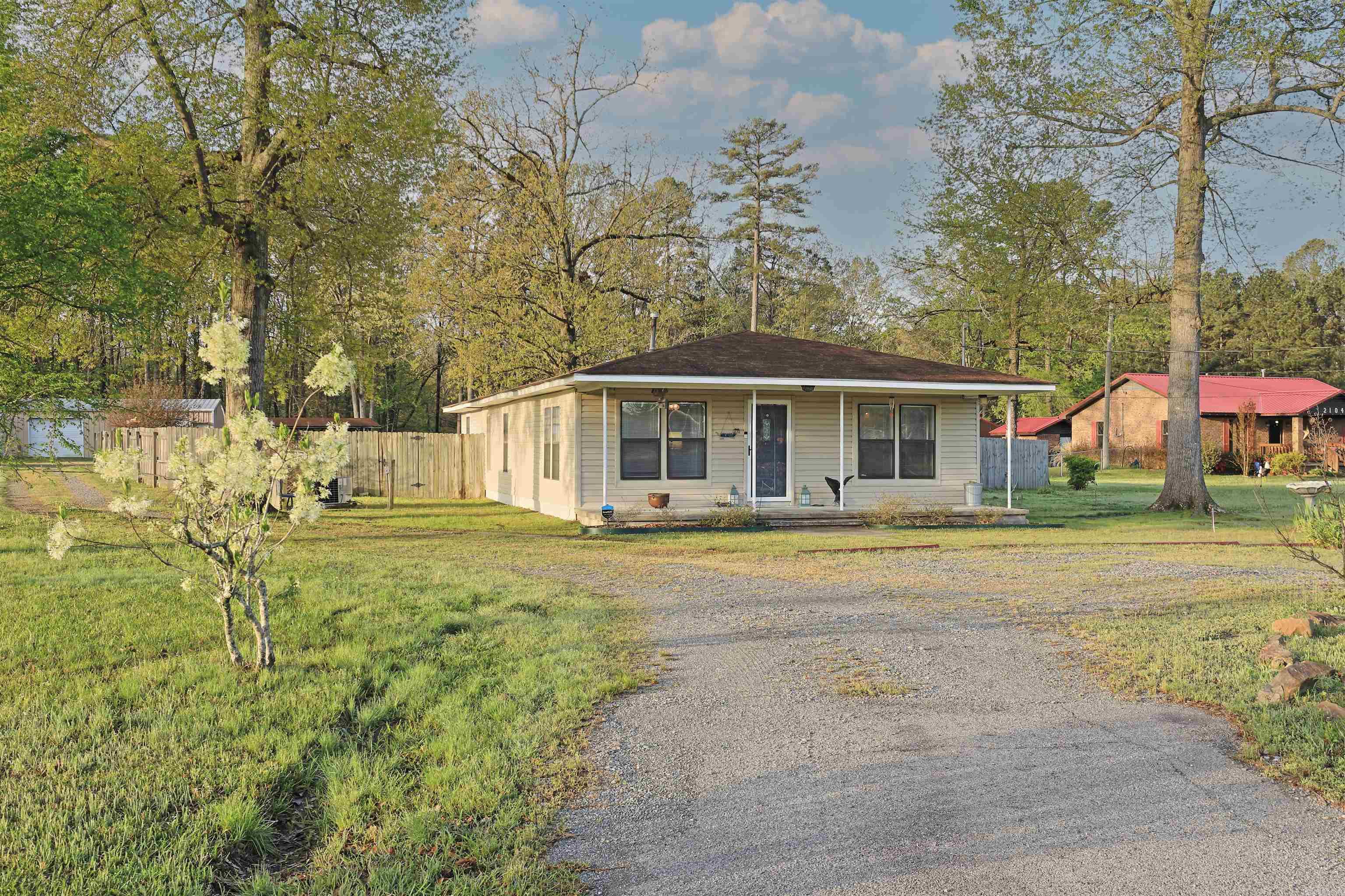 2100 Cook Rd  White Hall, AR