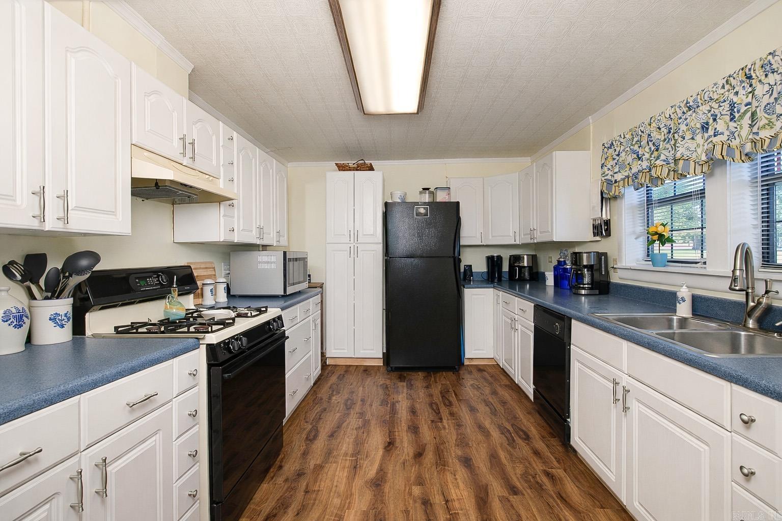 2100 Cook Rd  White Hall, AR