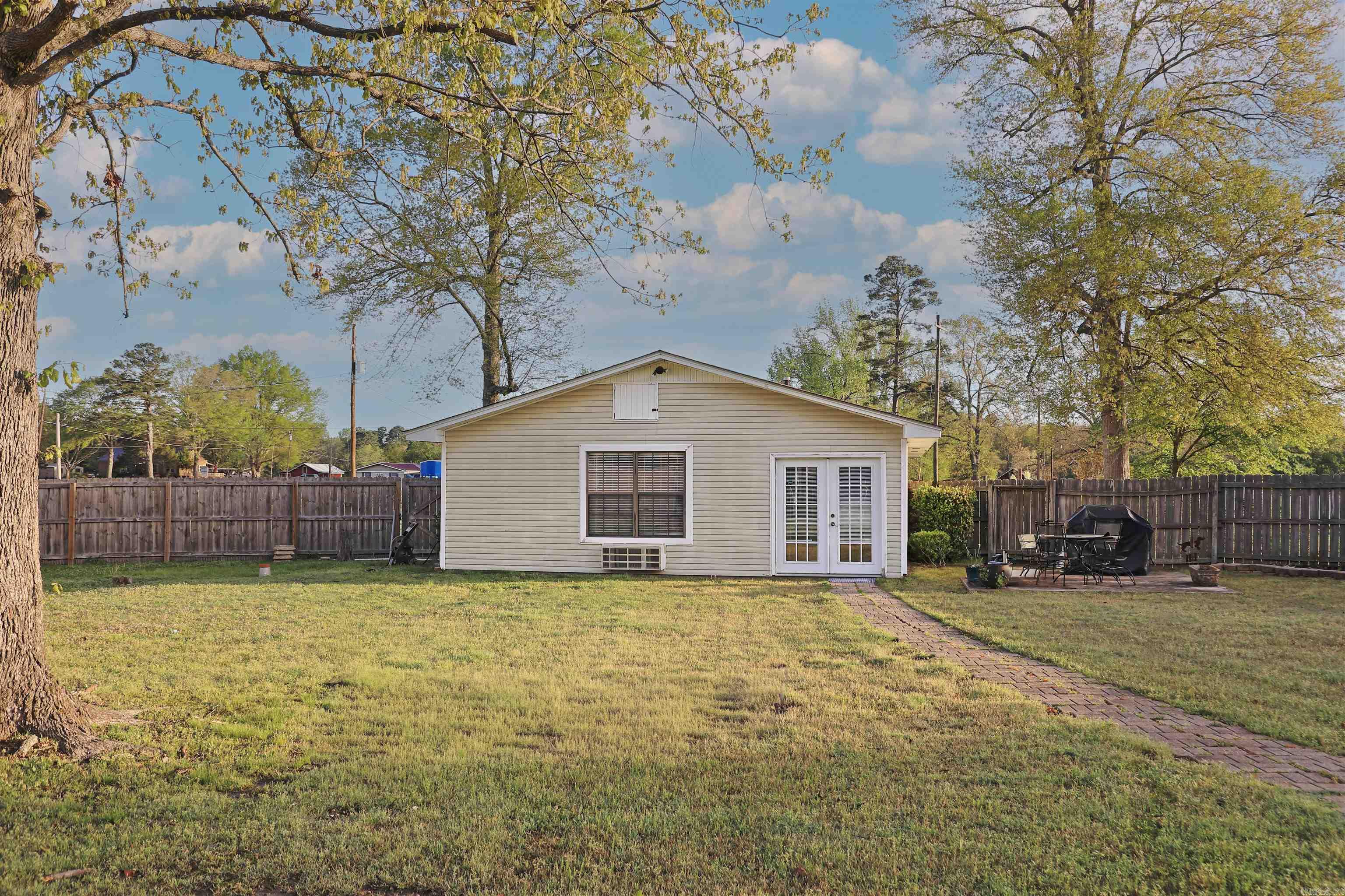 2100 Cook Rd  White Hall, AR