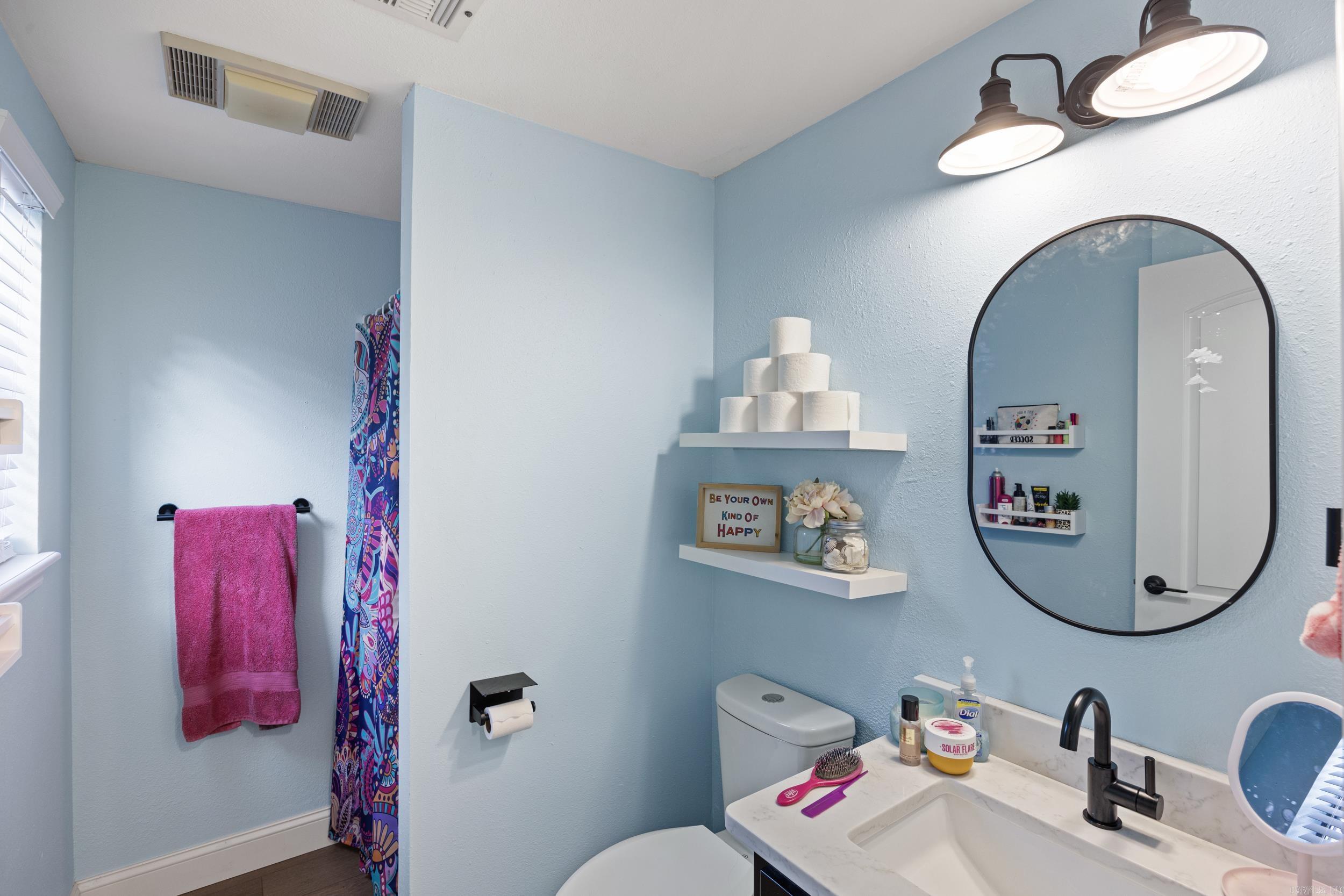 1424 N Lands End Pt  Russellville, AR