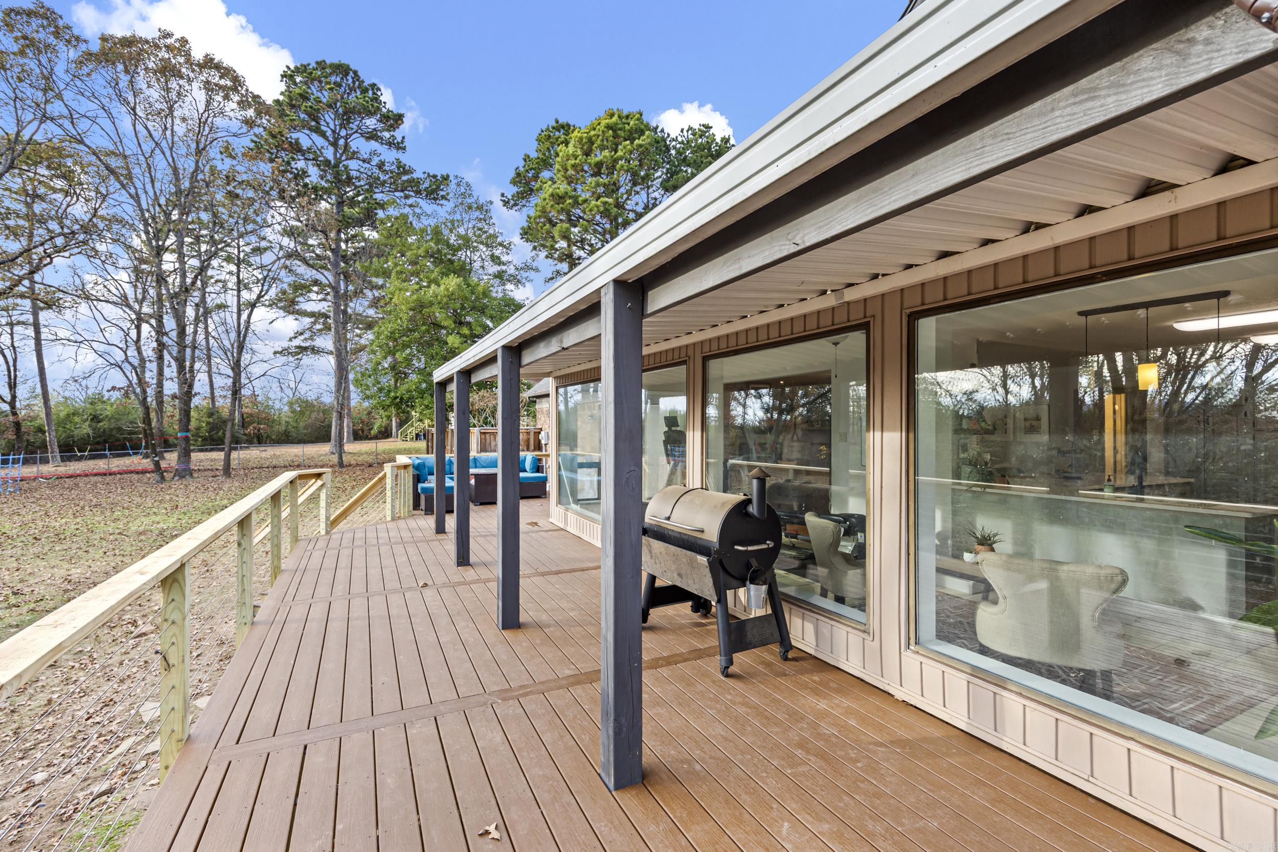 1424 N Lands End Pt  Russellville, AR