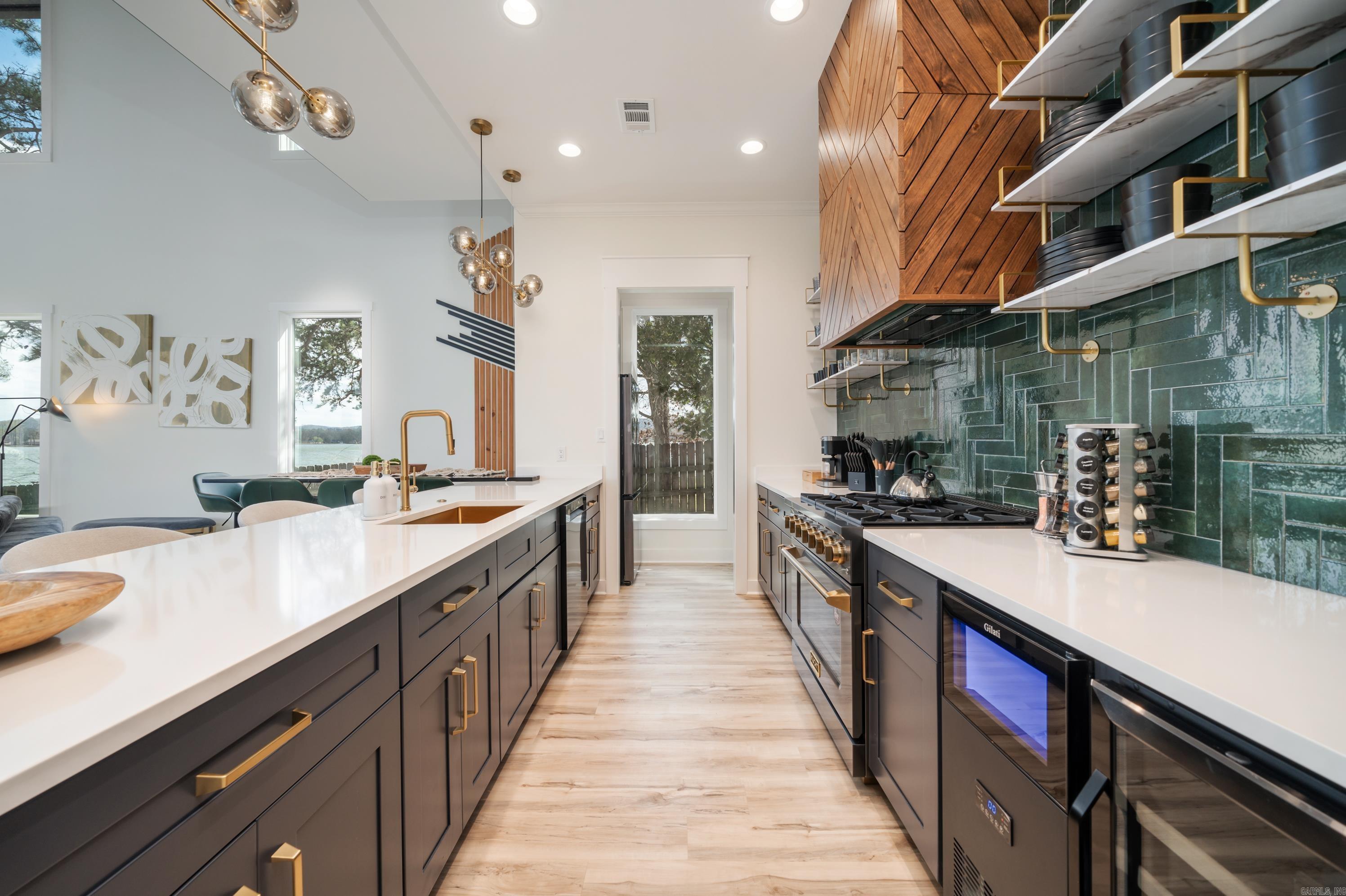 295 Long Beach  Hot Springs, AR