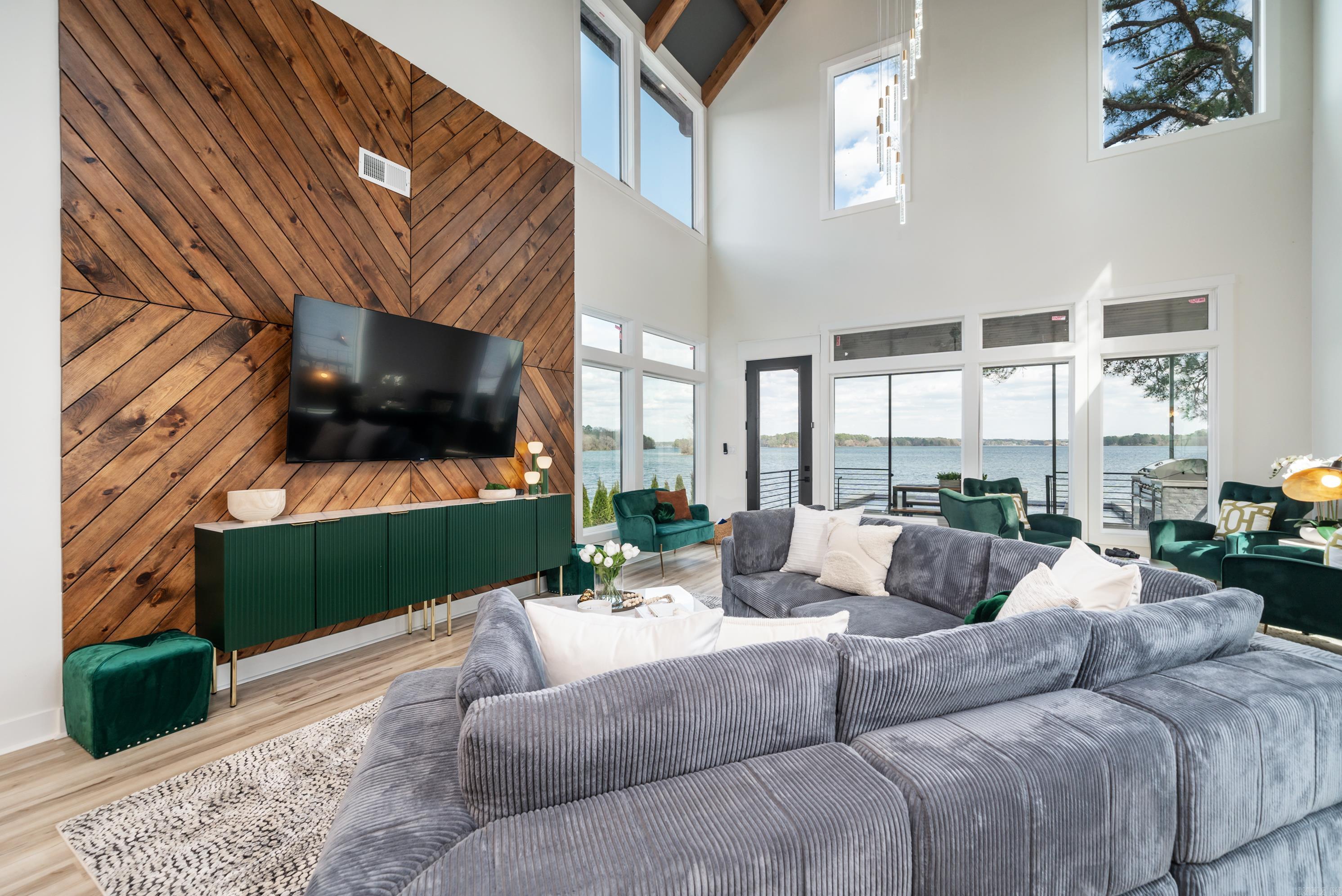 295 Long Beach  Hot Springs, AR