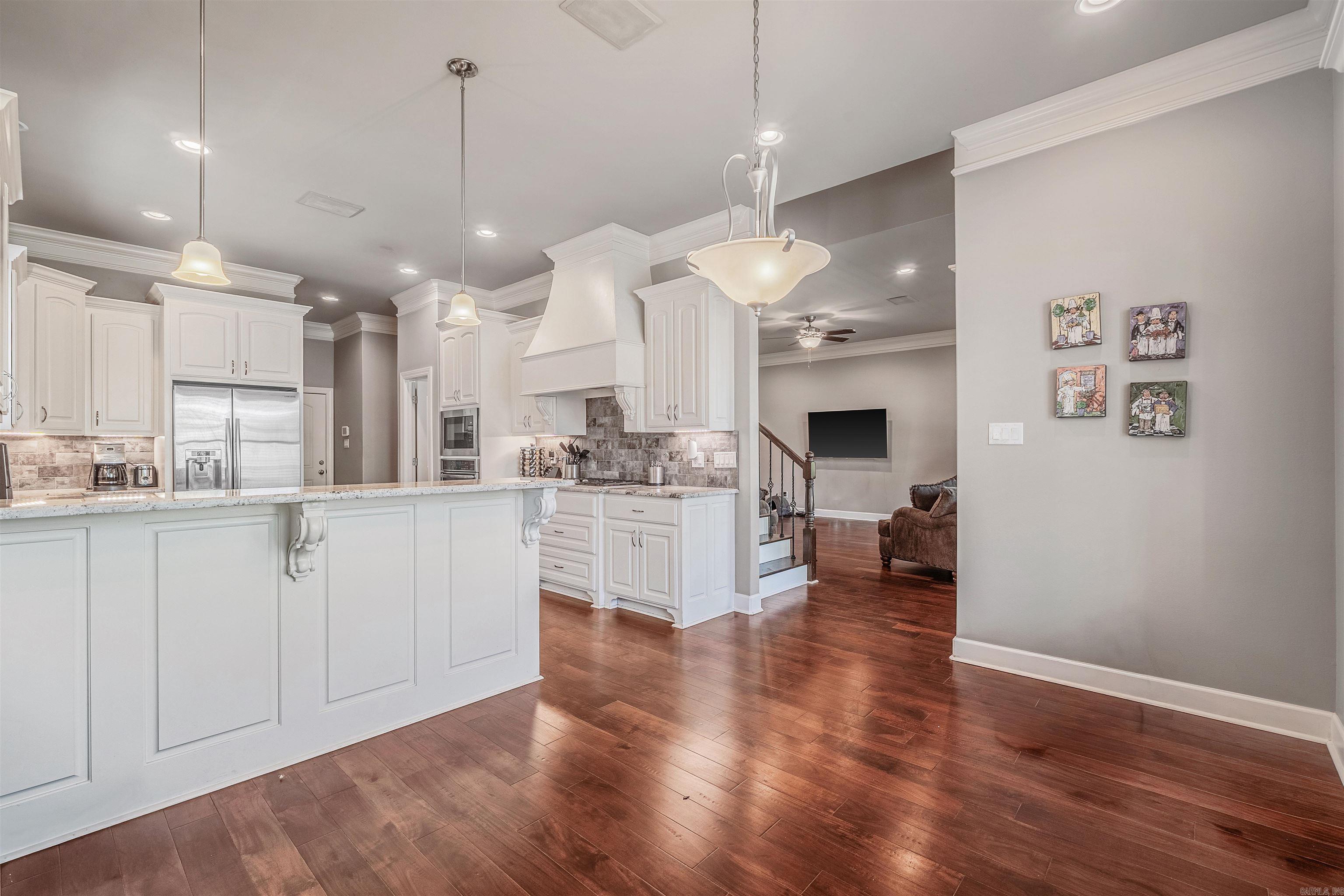 6 Commentry  Little Rock, AR