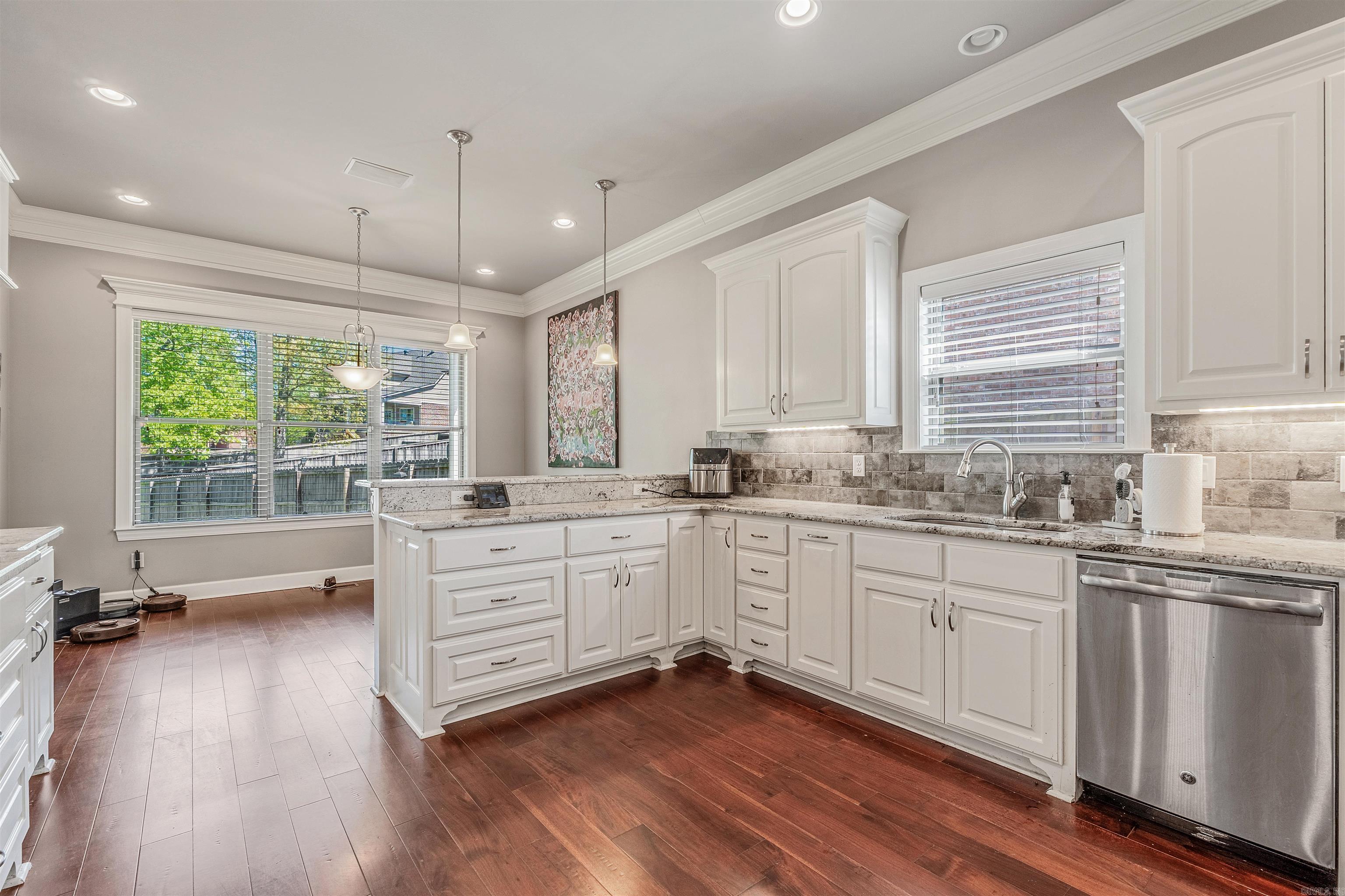 6 Commentry  Little Rock, AR