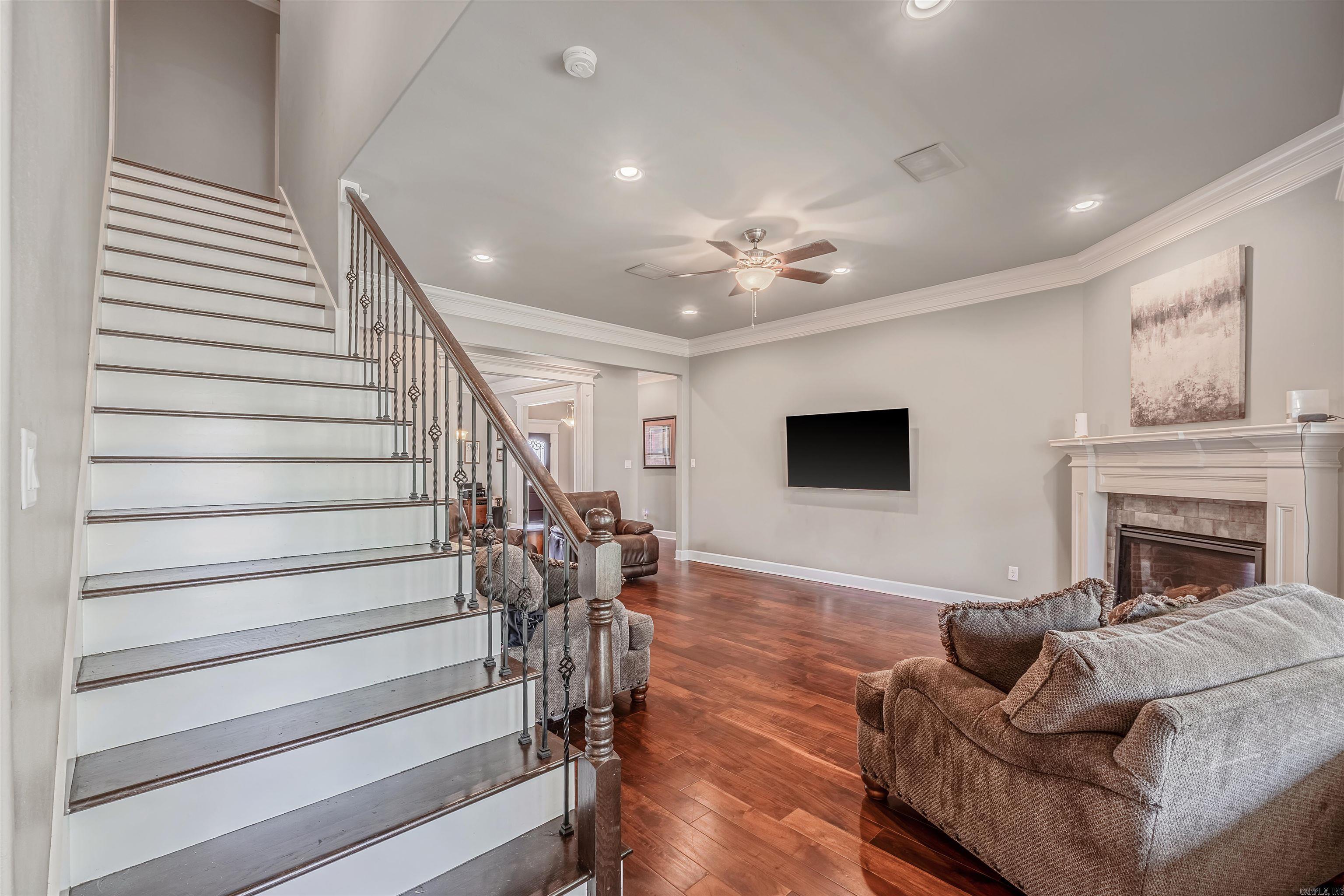 6 Commentry  Little Rock, AR