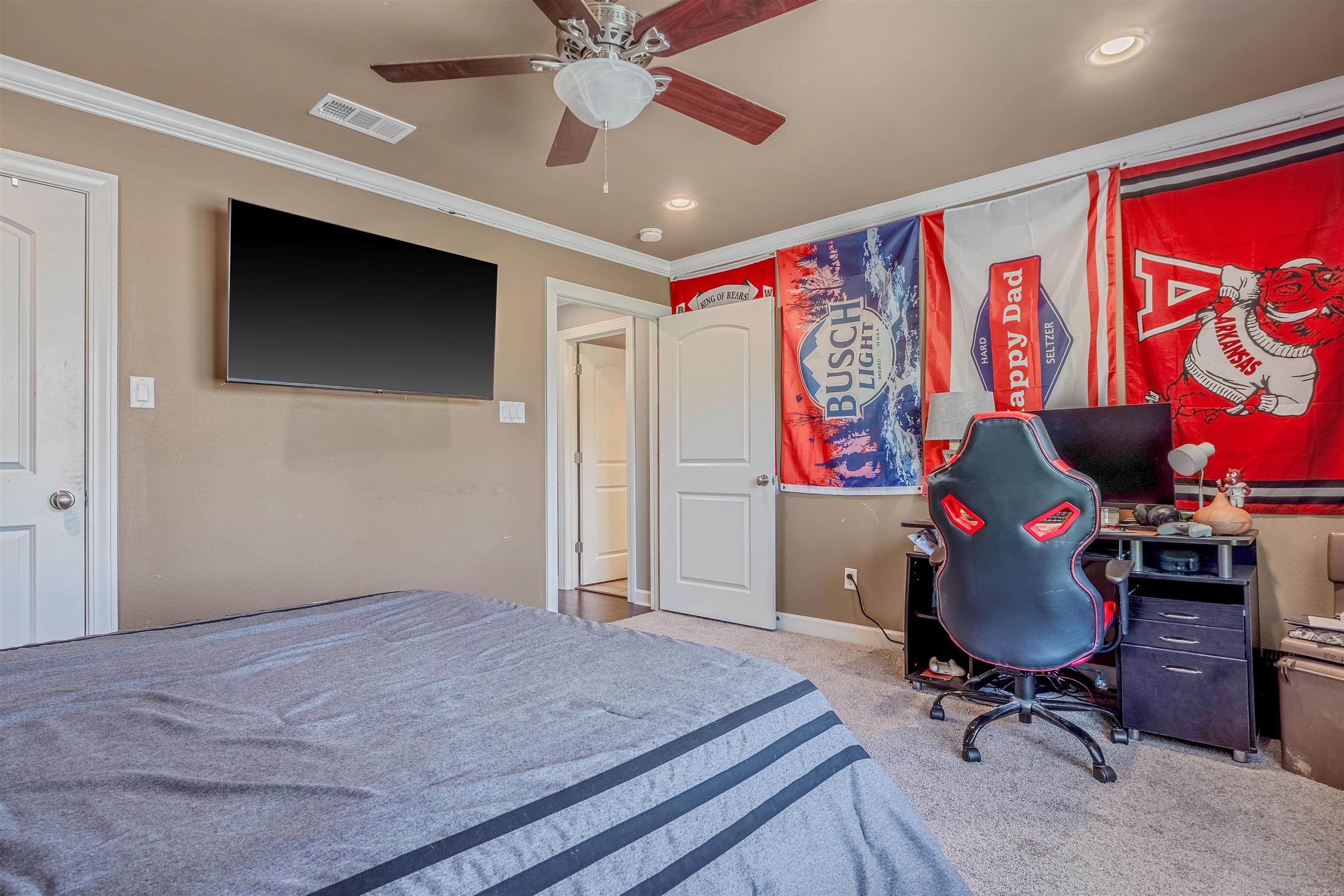 6 Commentry  Little Rock, AR