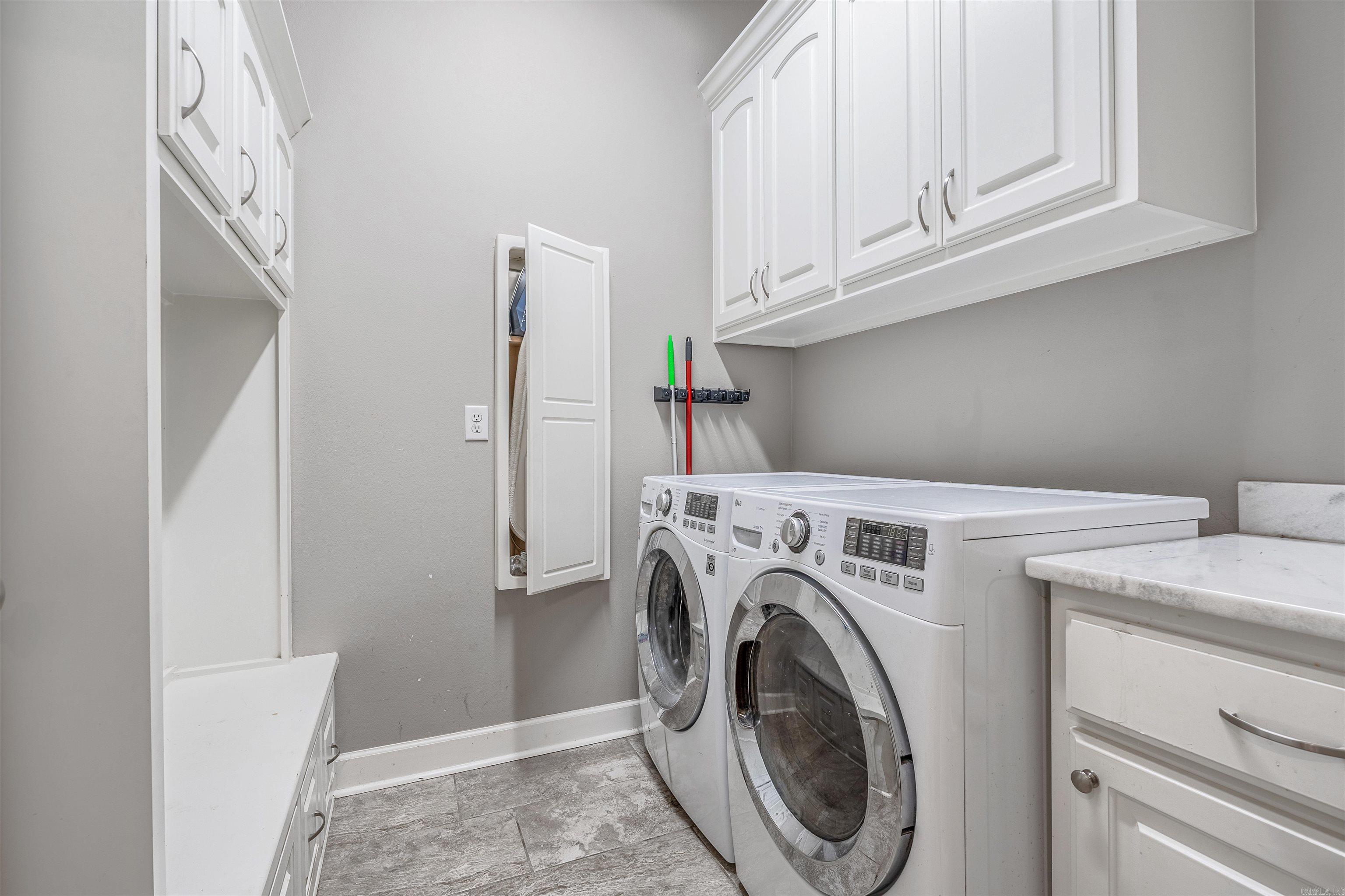 6 Commentry  Little Rock, AR