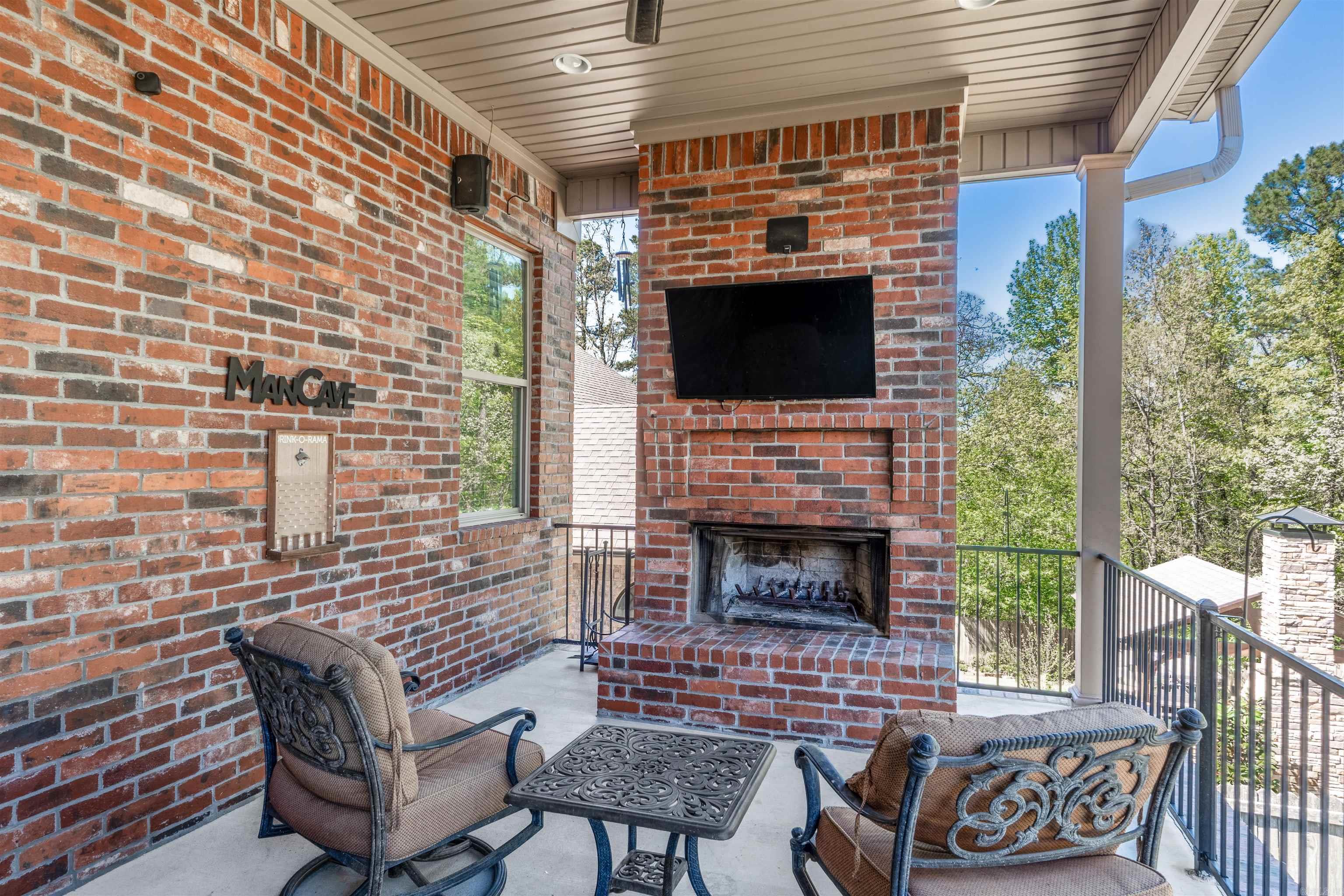 6 Commentry  Little Rock, AR