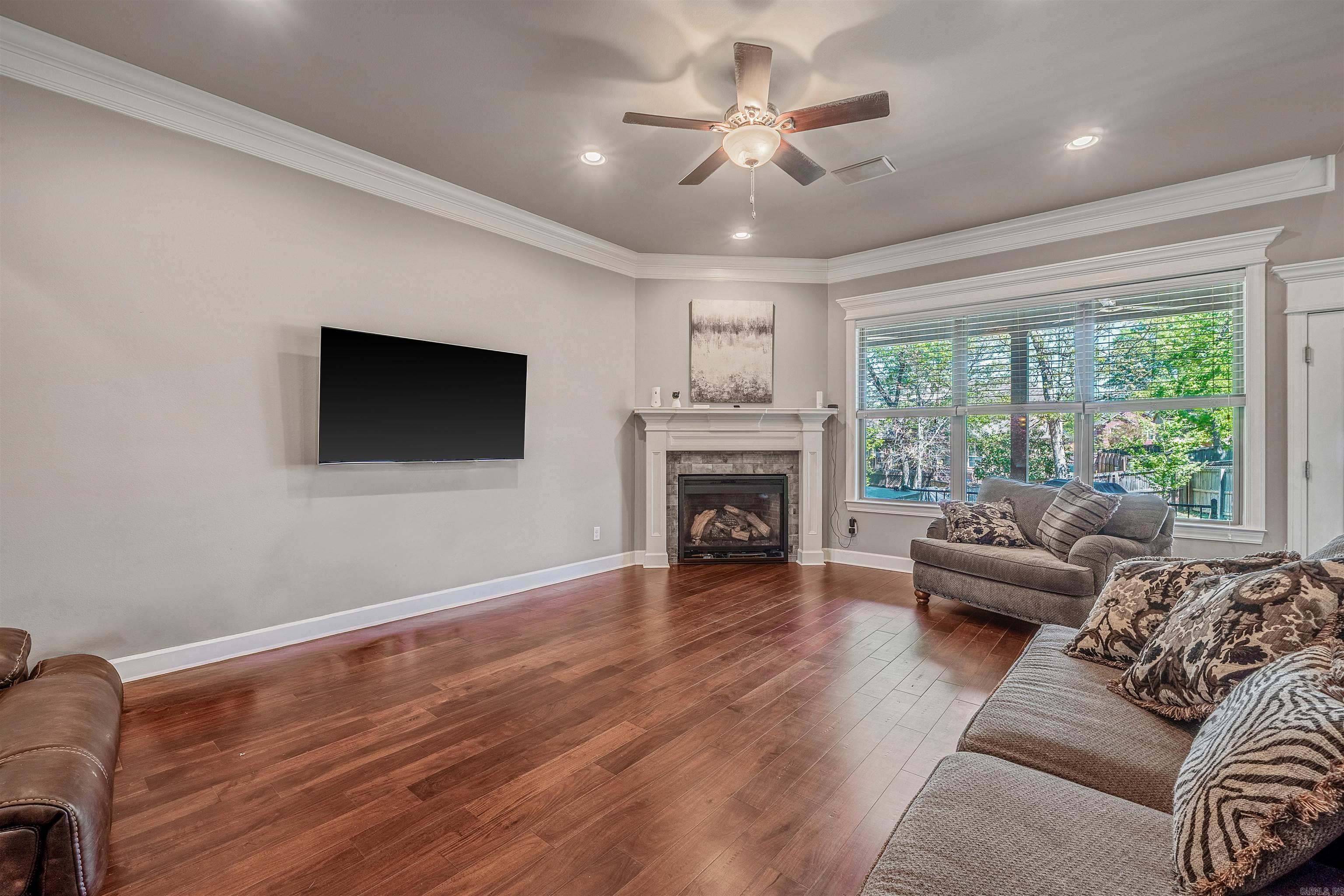 6 Commentry  Little Rock, AR