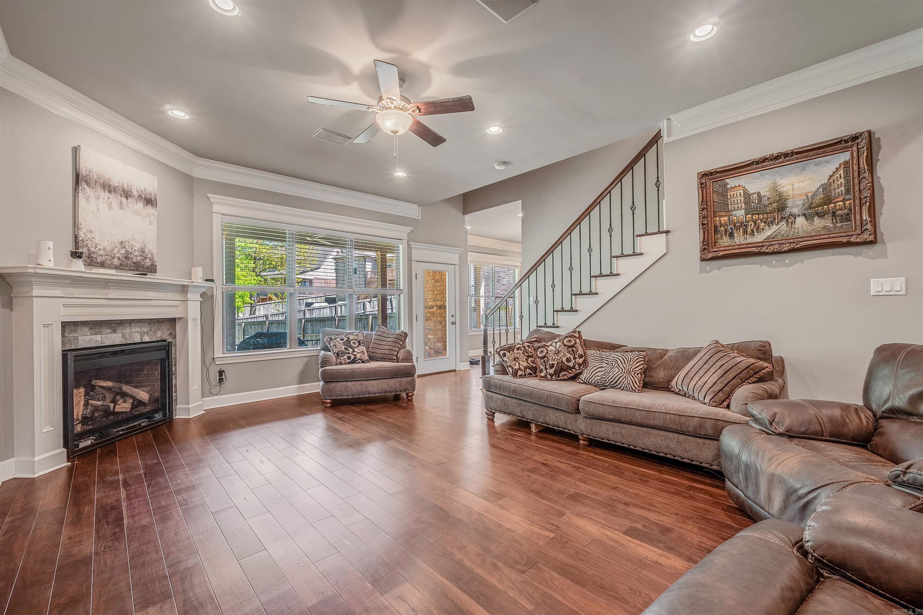 6 Commentry  Little Rock, AR