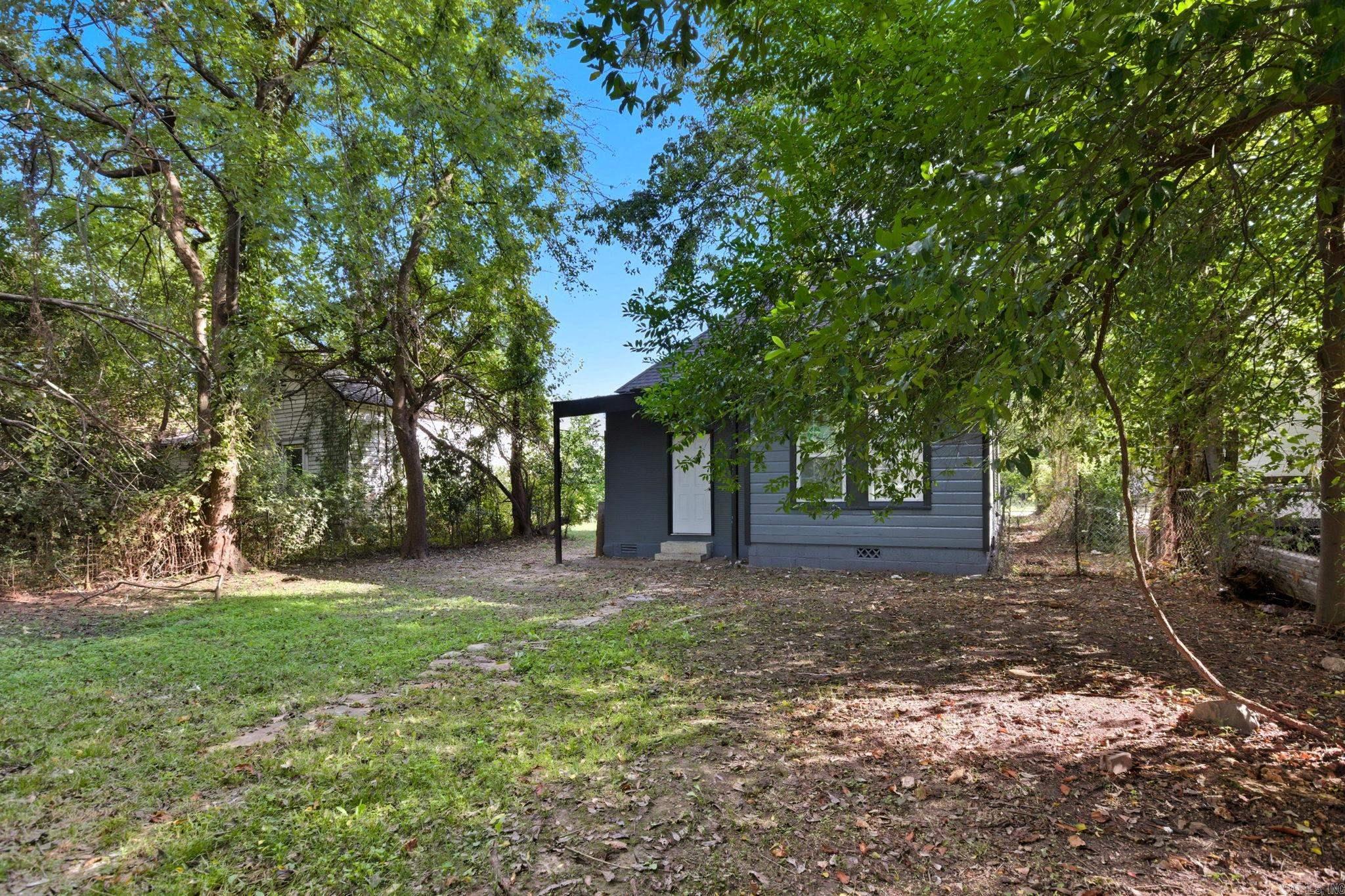 1223 W 10th  North Little Rock, AR