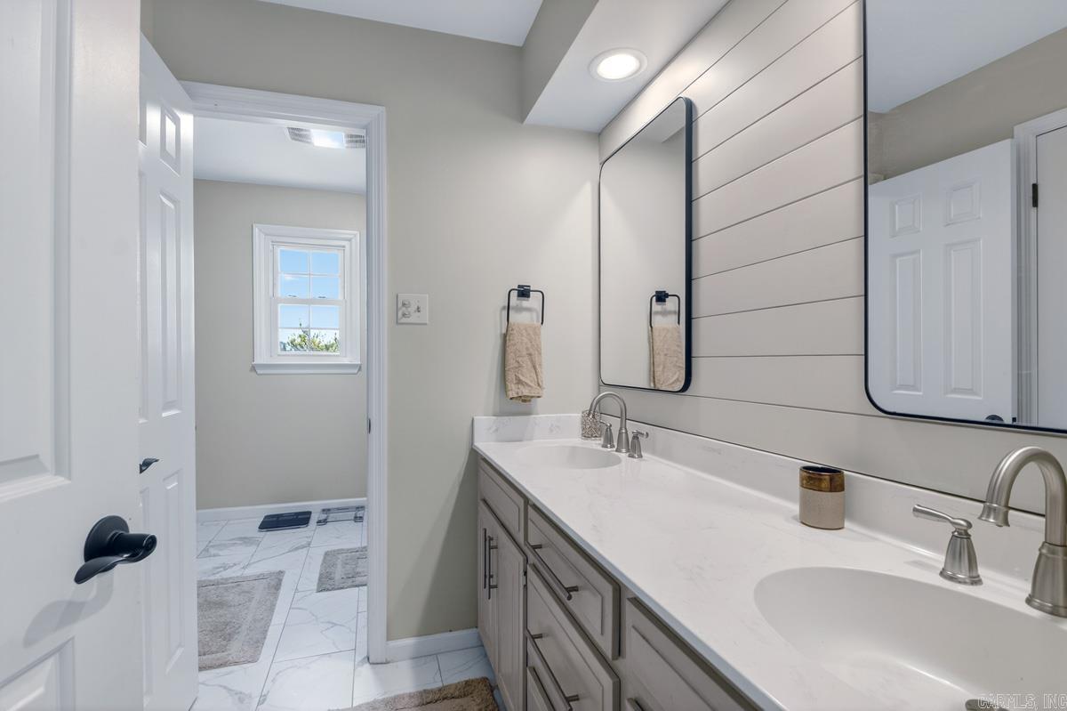 4 Combonne  Little Rock, AR