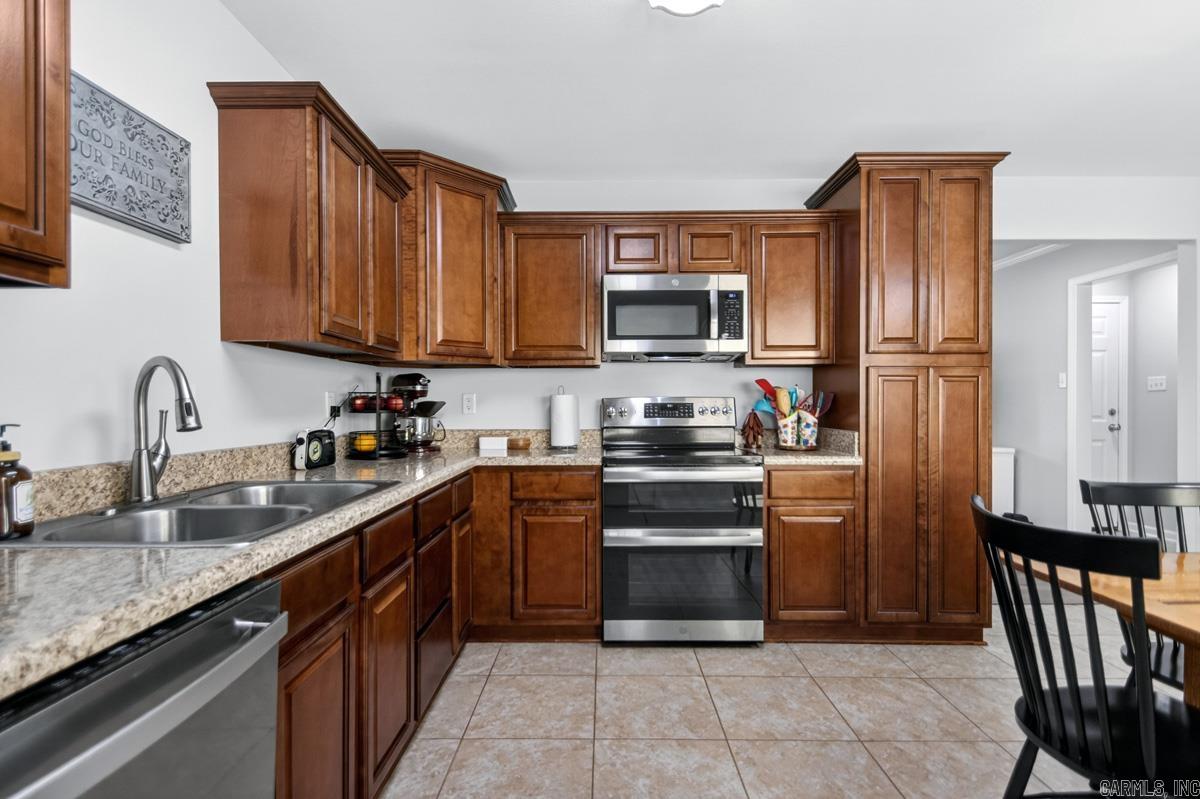 5810 Heritage Heights Dr  Benton, AR