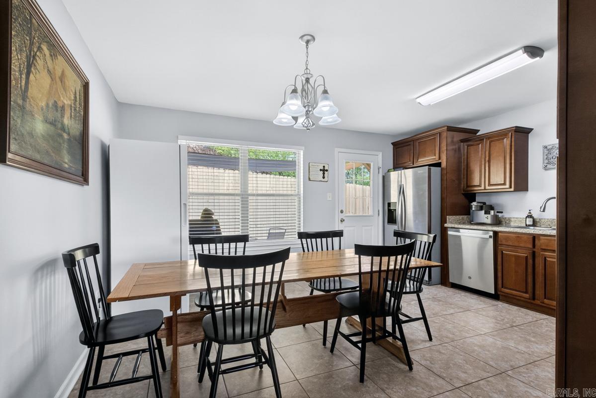 5810 Heritage Heights Dr  Benton, AR