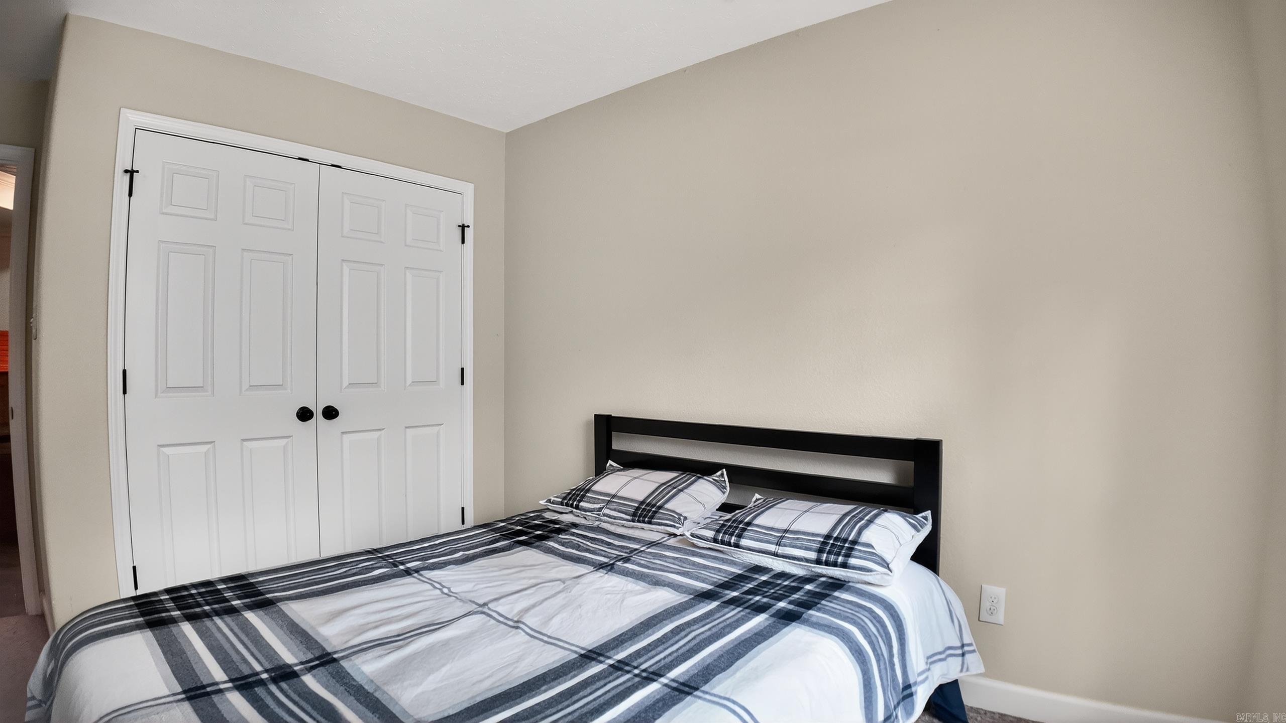 432 Ray Sowell  Austin, AR