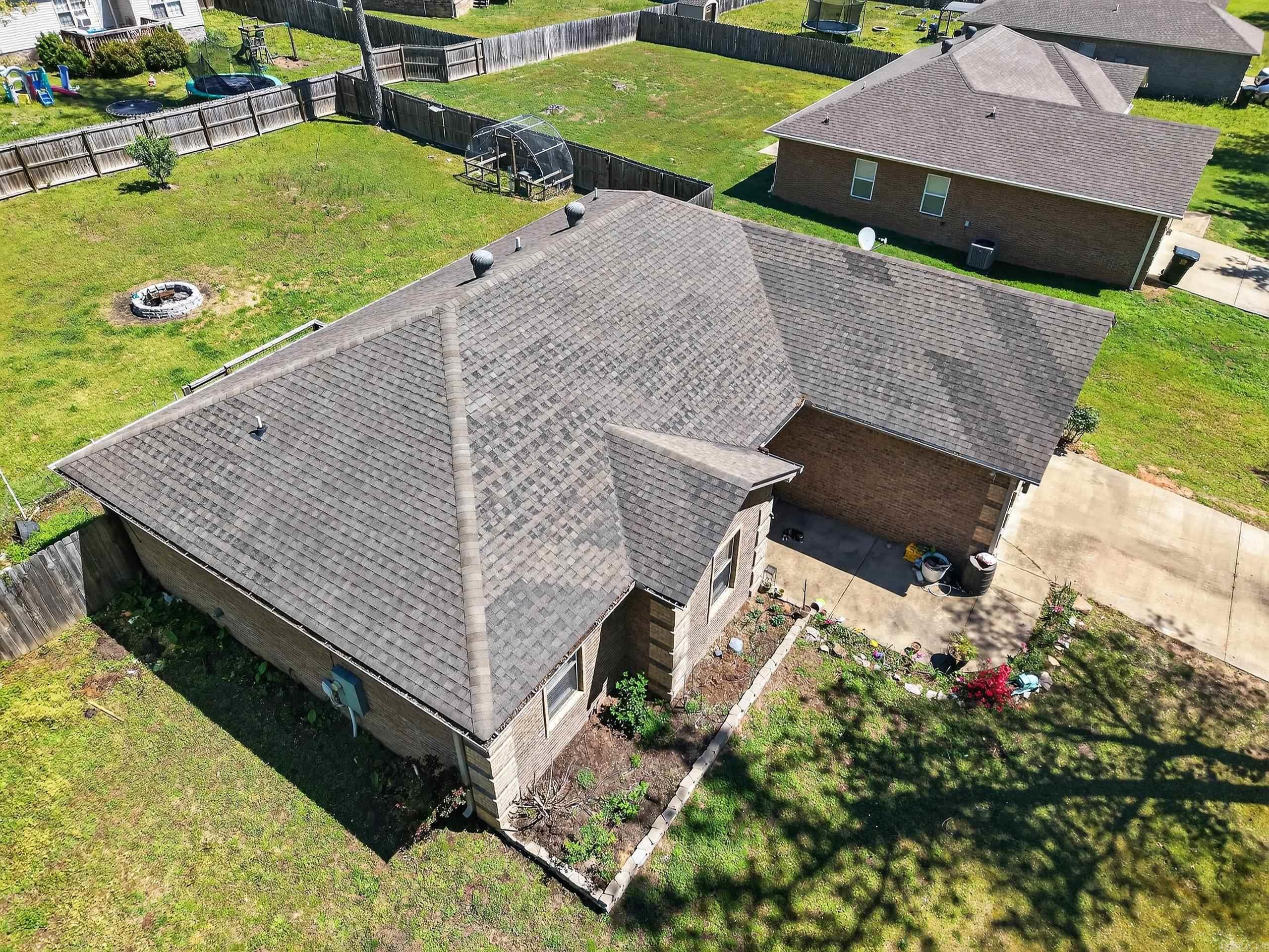 432 Ray Sowell  Austin, AR