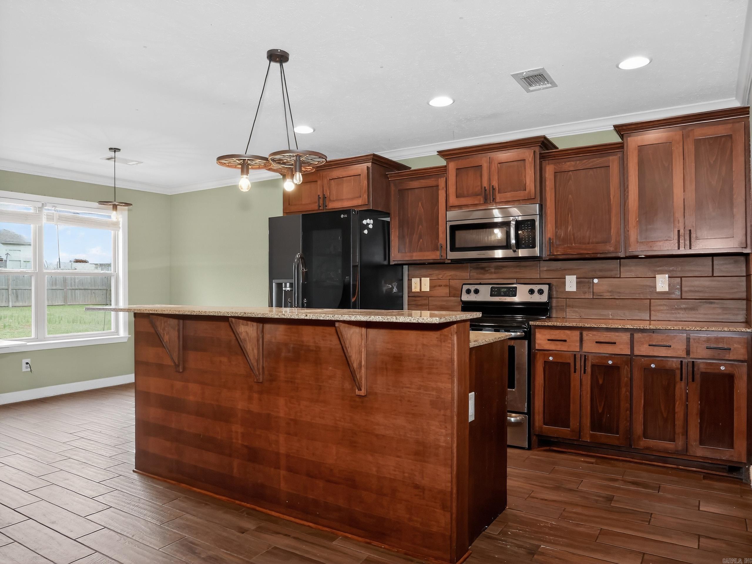 432 Ray Sowell  Austin, AR