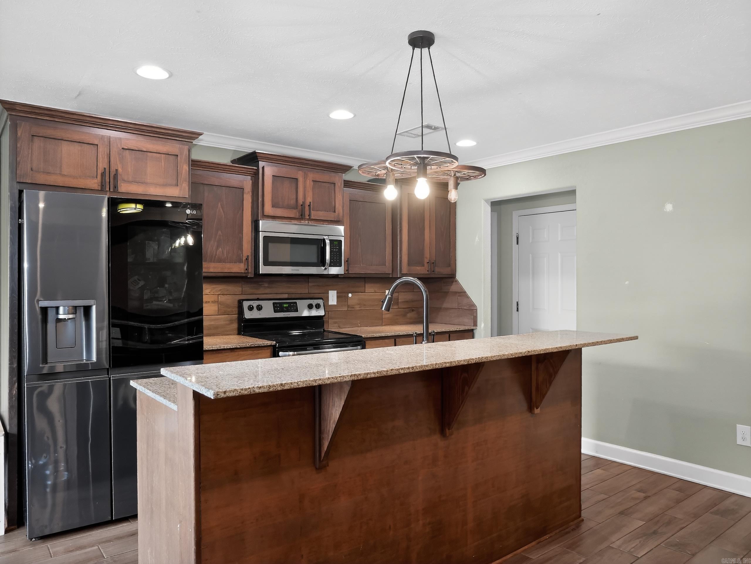 432 Ray Sowell  Austin, AR