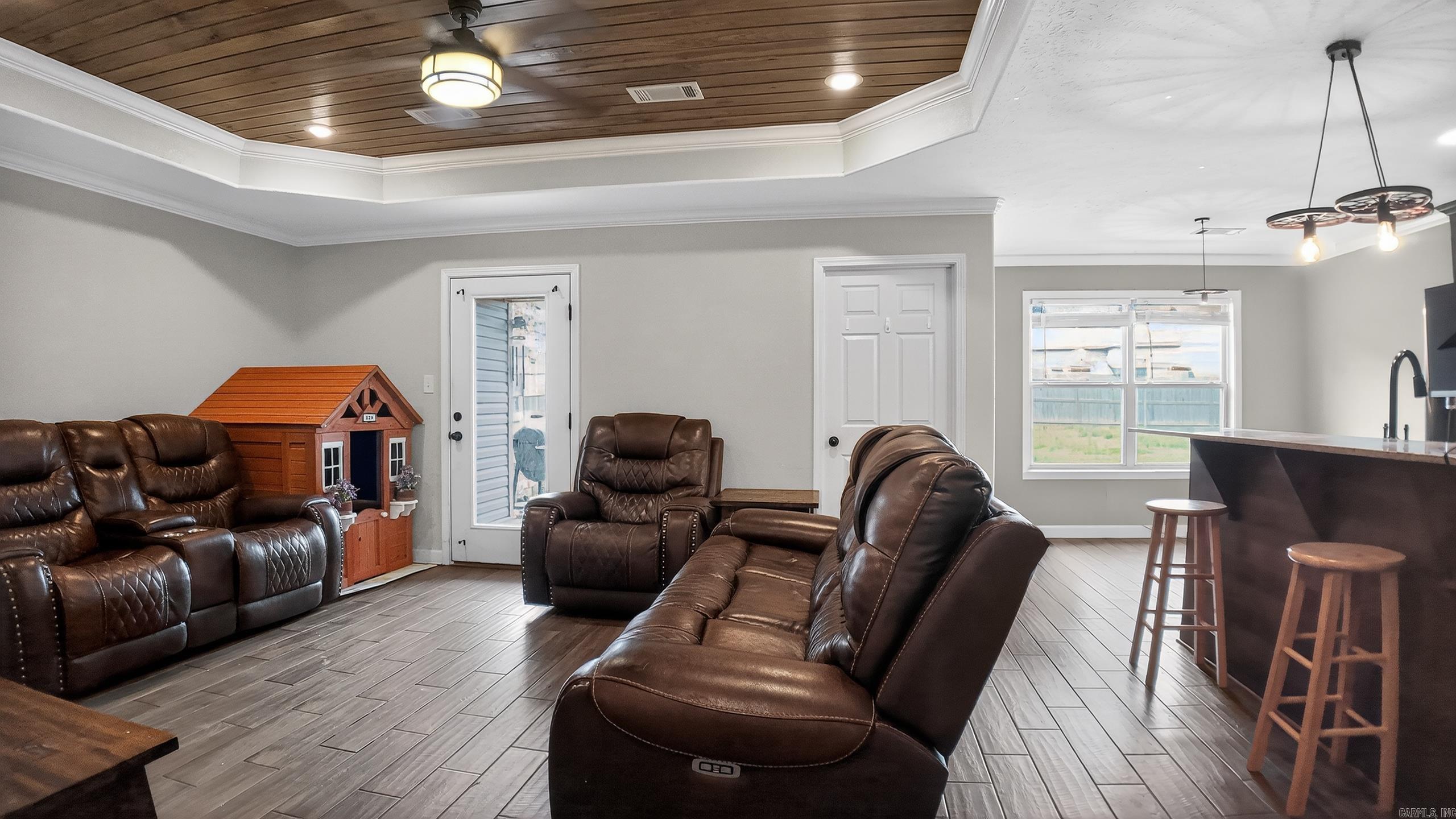 432 Ray Sowell  Austin, AR