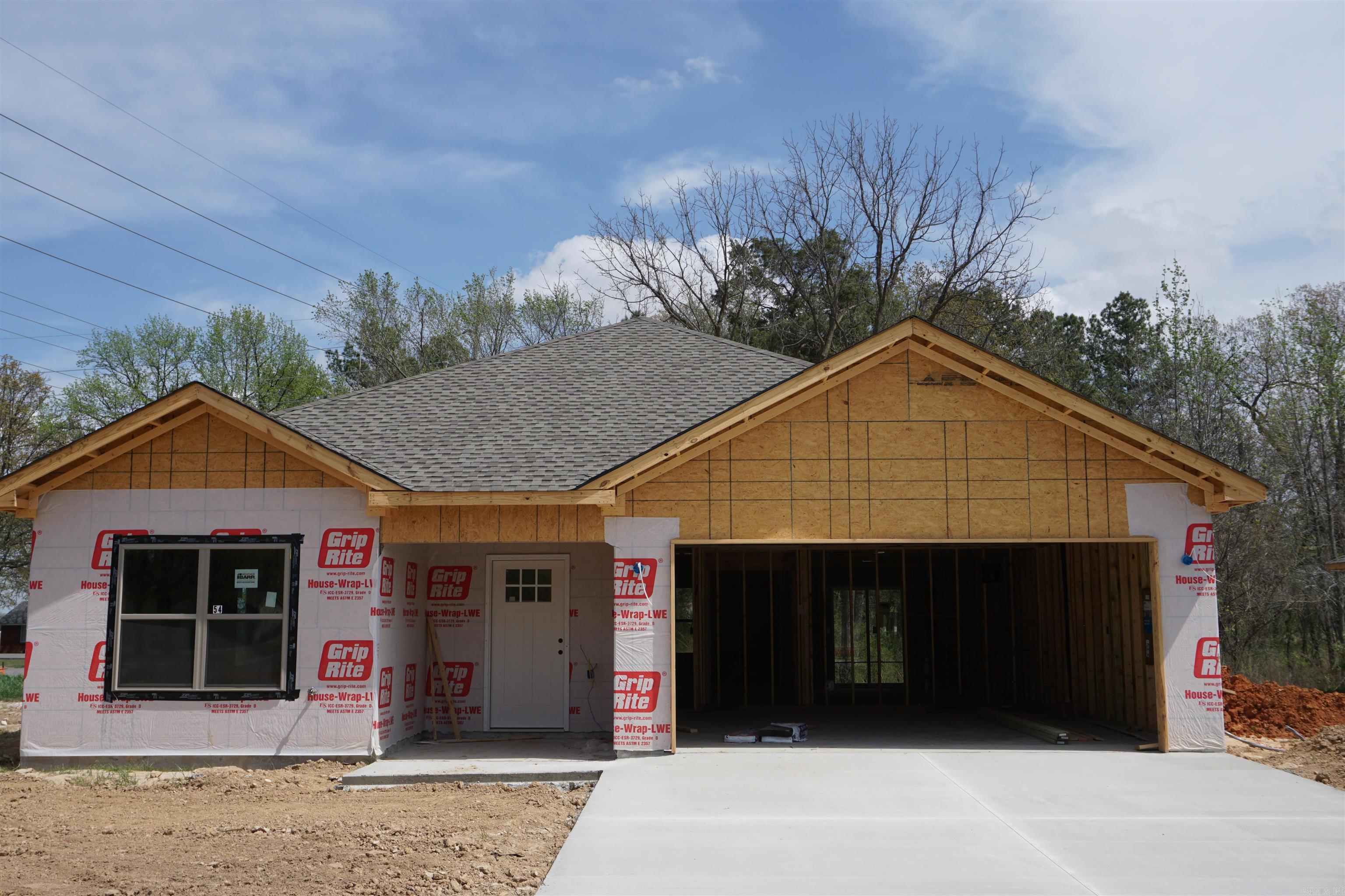 5400 Lotus St. Jonesboro, AR 72404