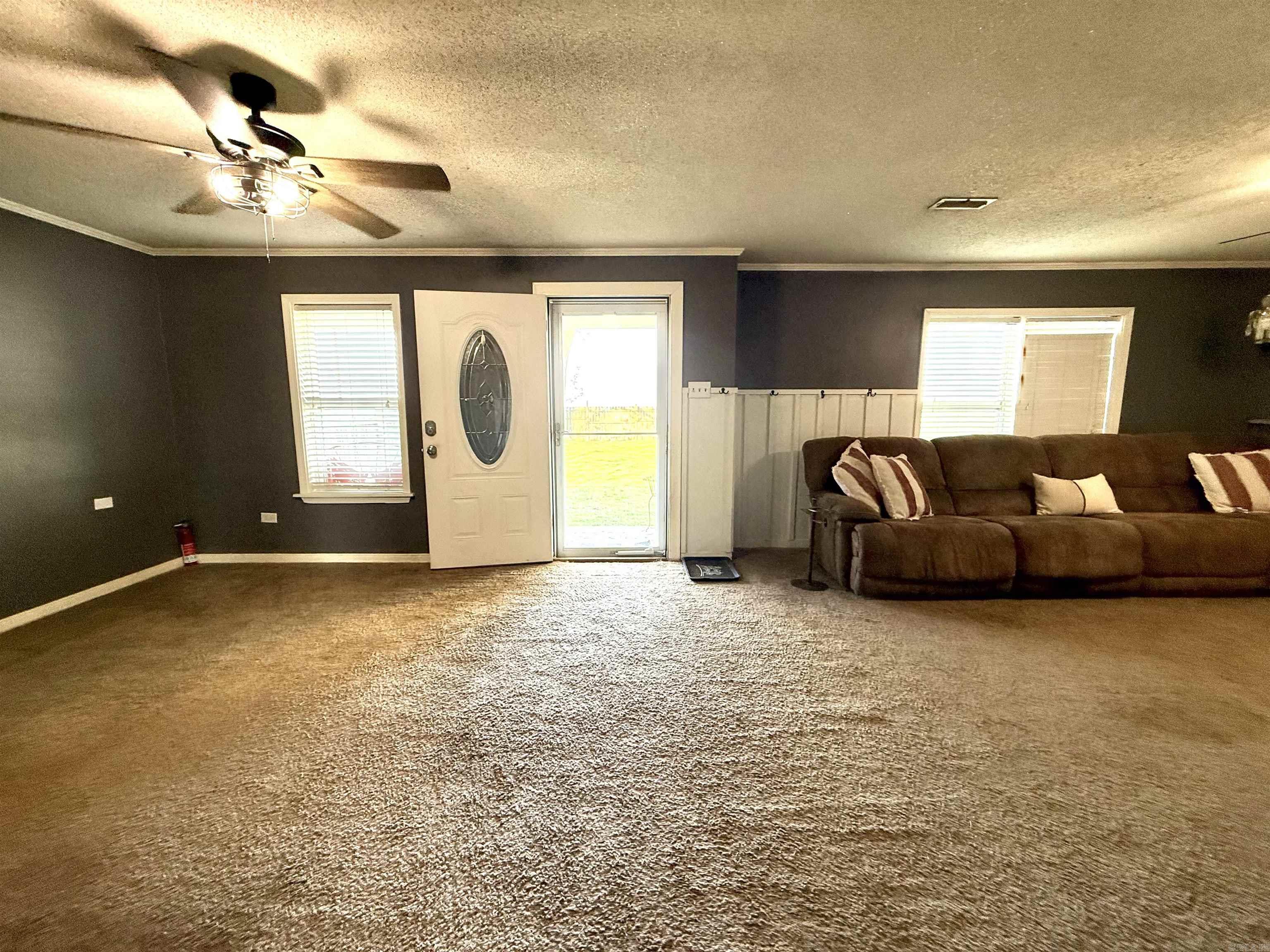 12843 AR Hwy 31 S  England, AR