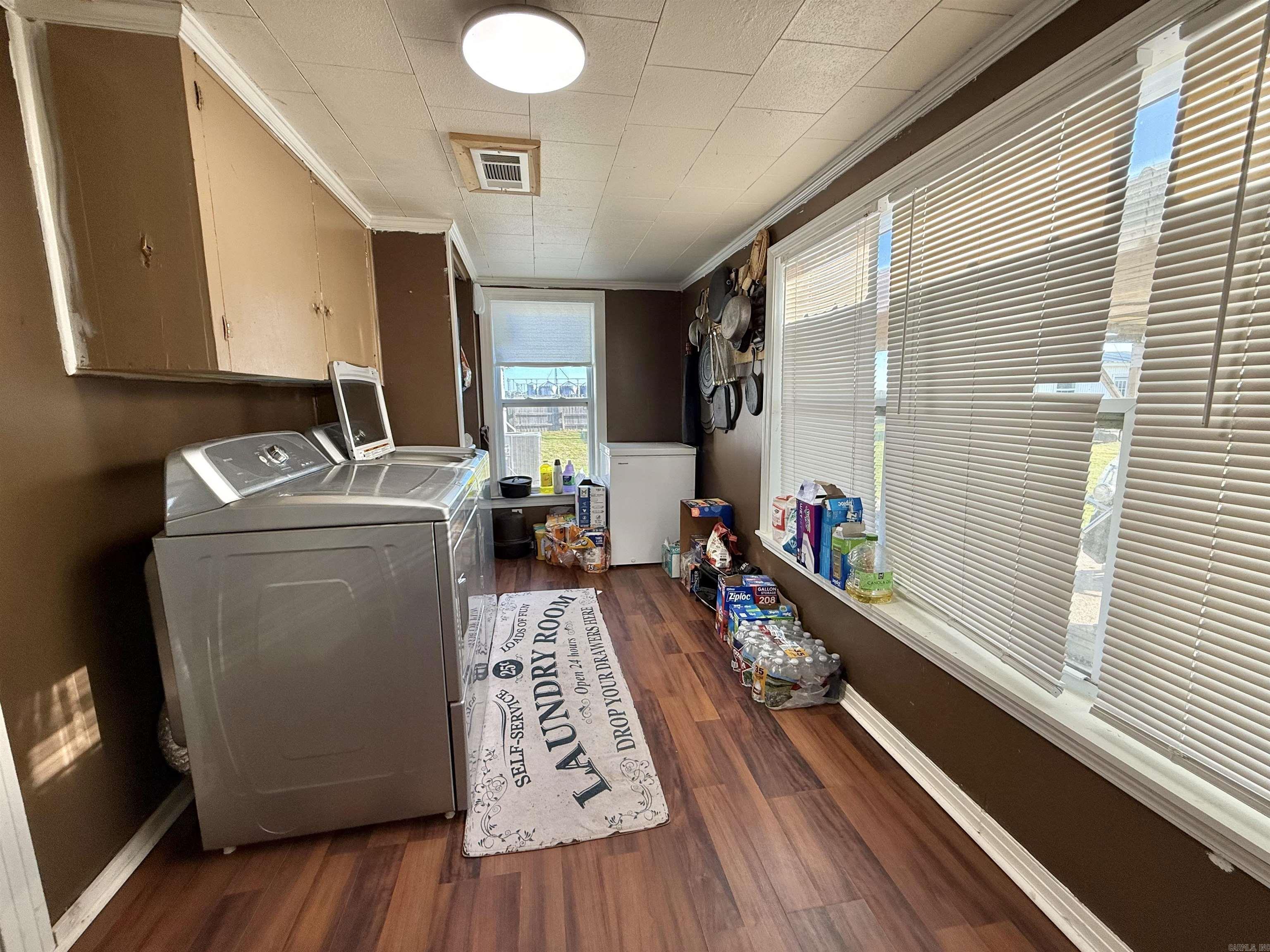 12843 AR Hwy 31 S  England, AR