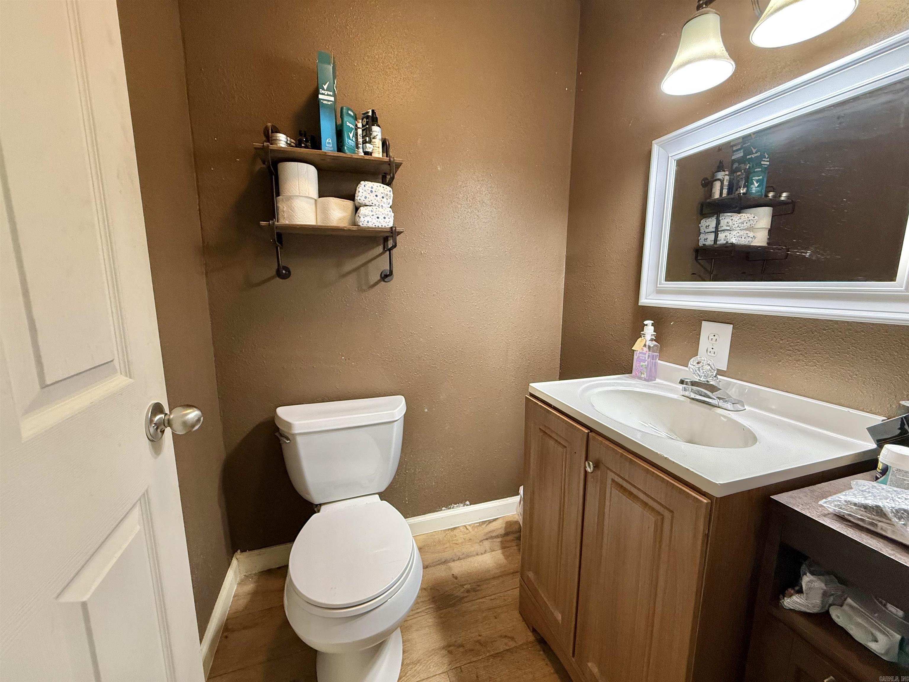 12843 AR Hwy 31 S  England, AR