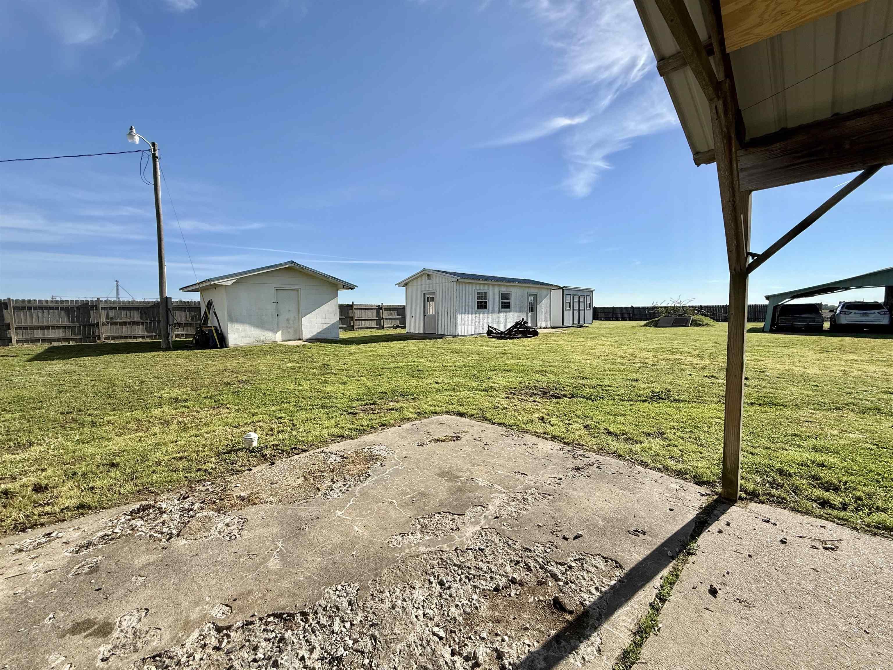 12843 AR Hwy 31 S  England, AR