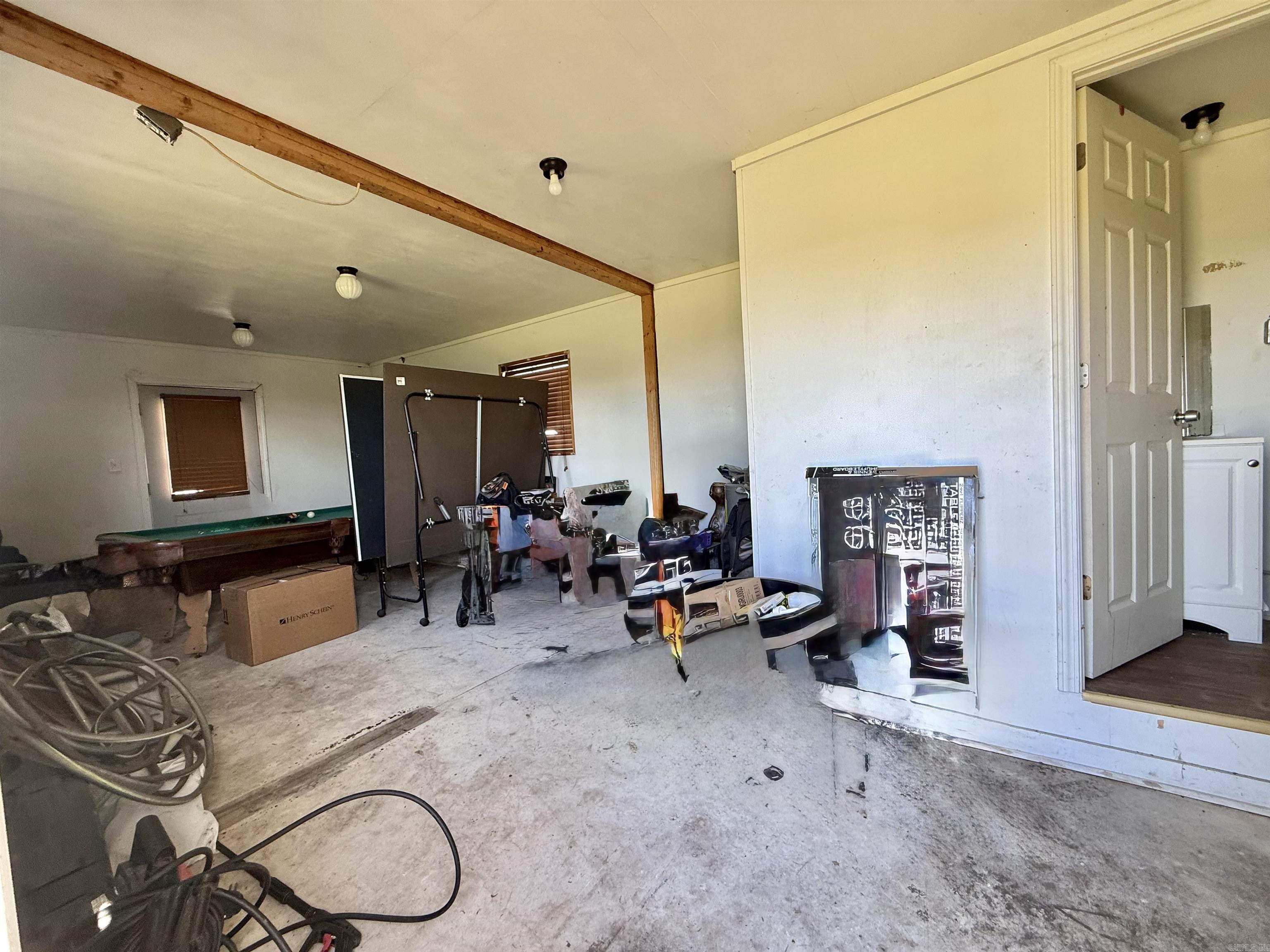 12843 AR Hwy 31 S  England, AR