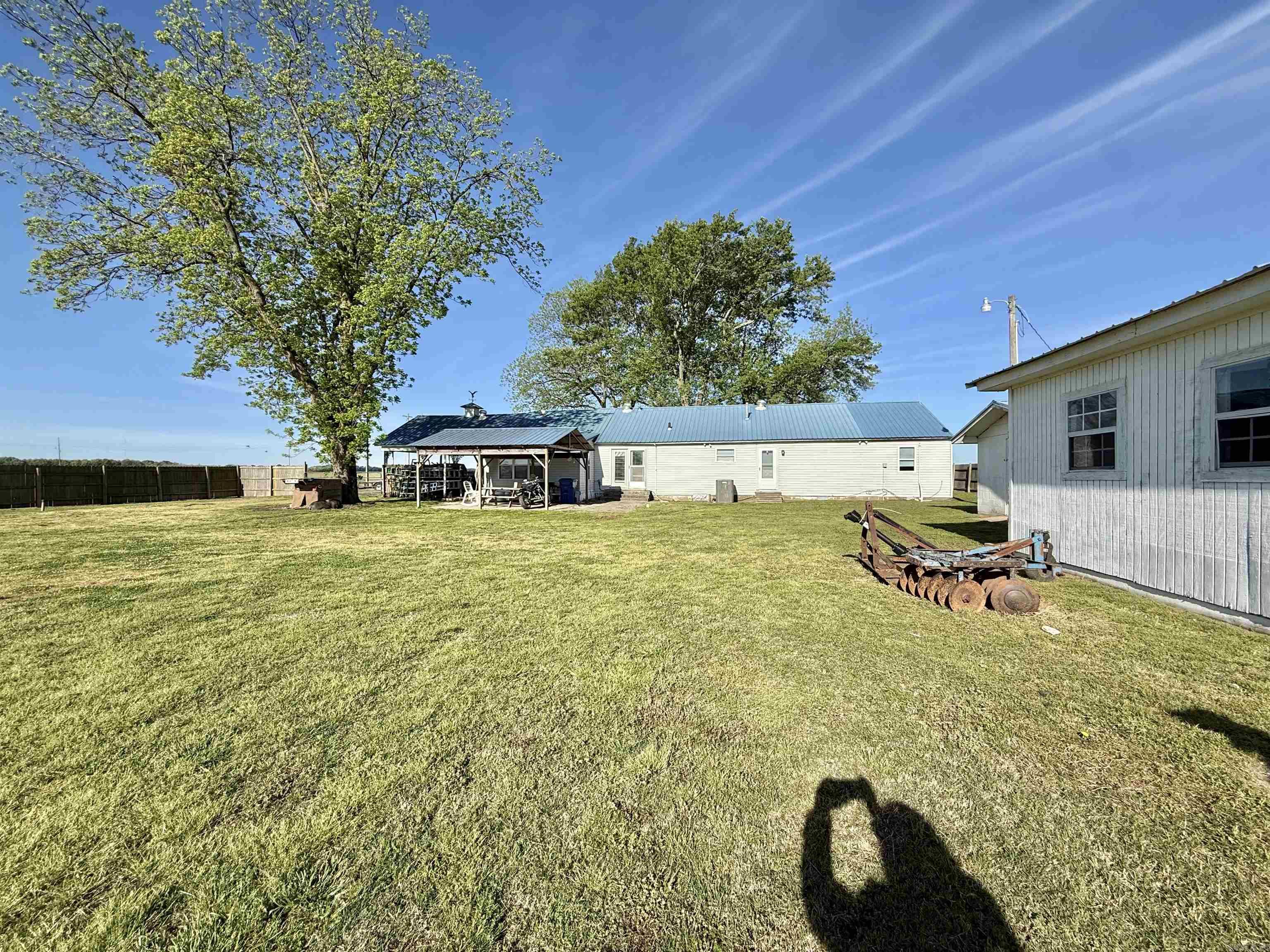 12843 AR Hwy 31 S  England, AR