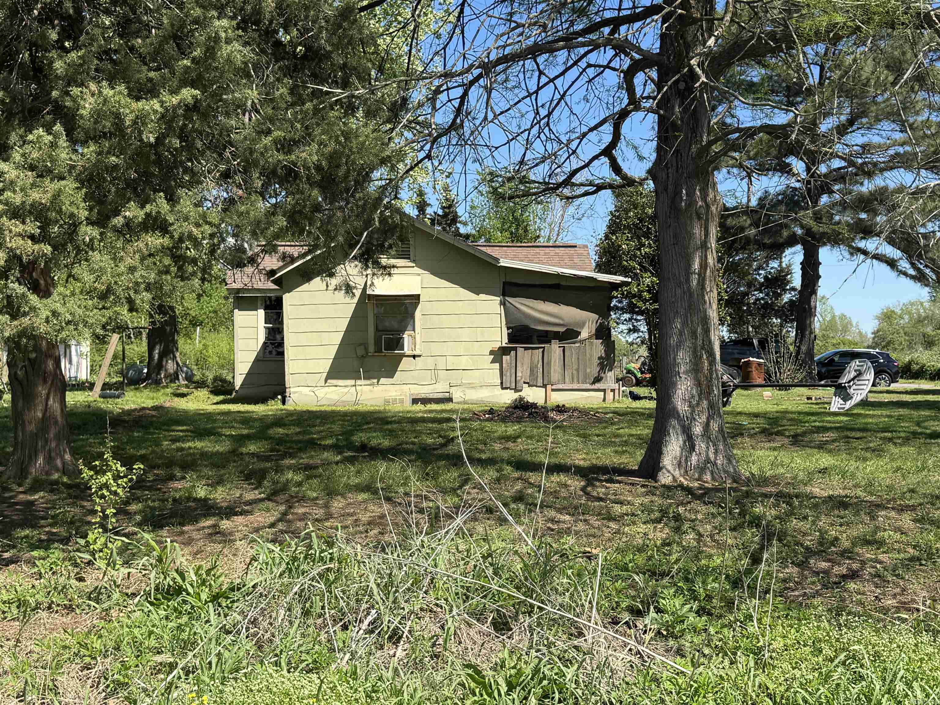 1054 Old England  Stuttgart, AR