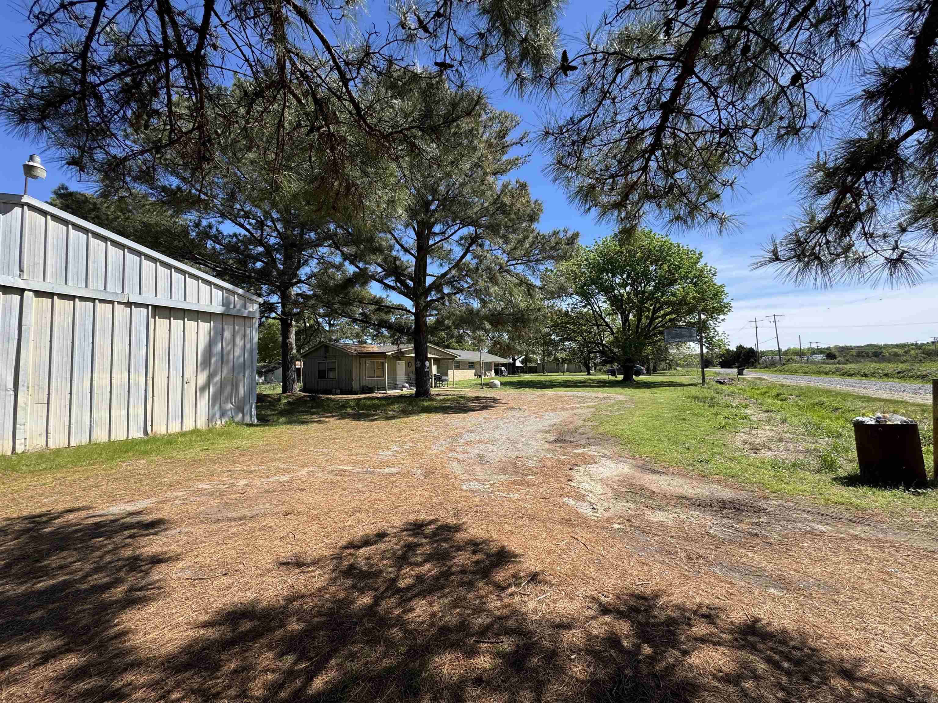 1054 Old England  Stuttgart, AR