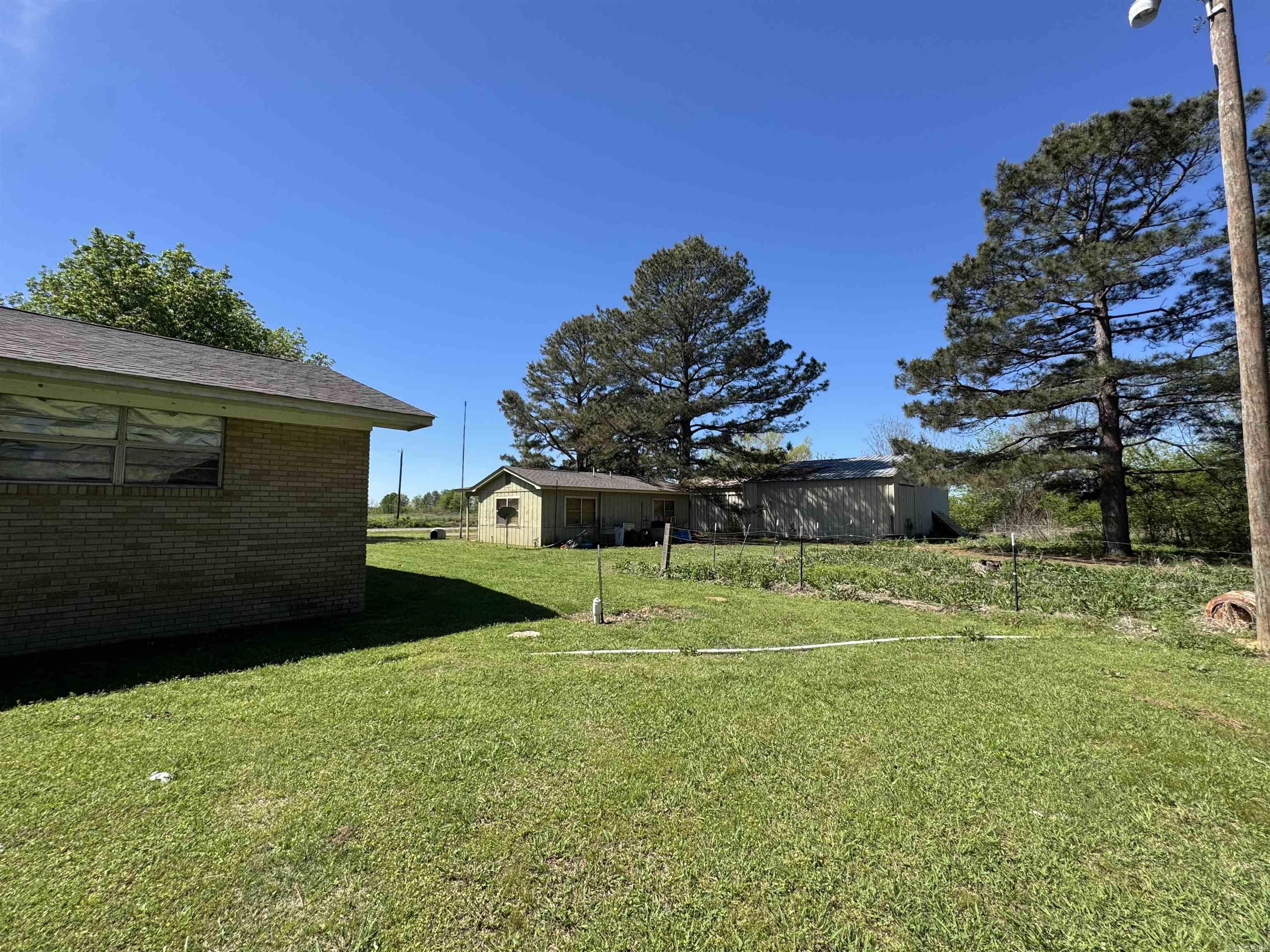 1054 Old England  Stuttgart, AR