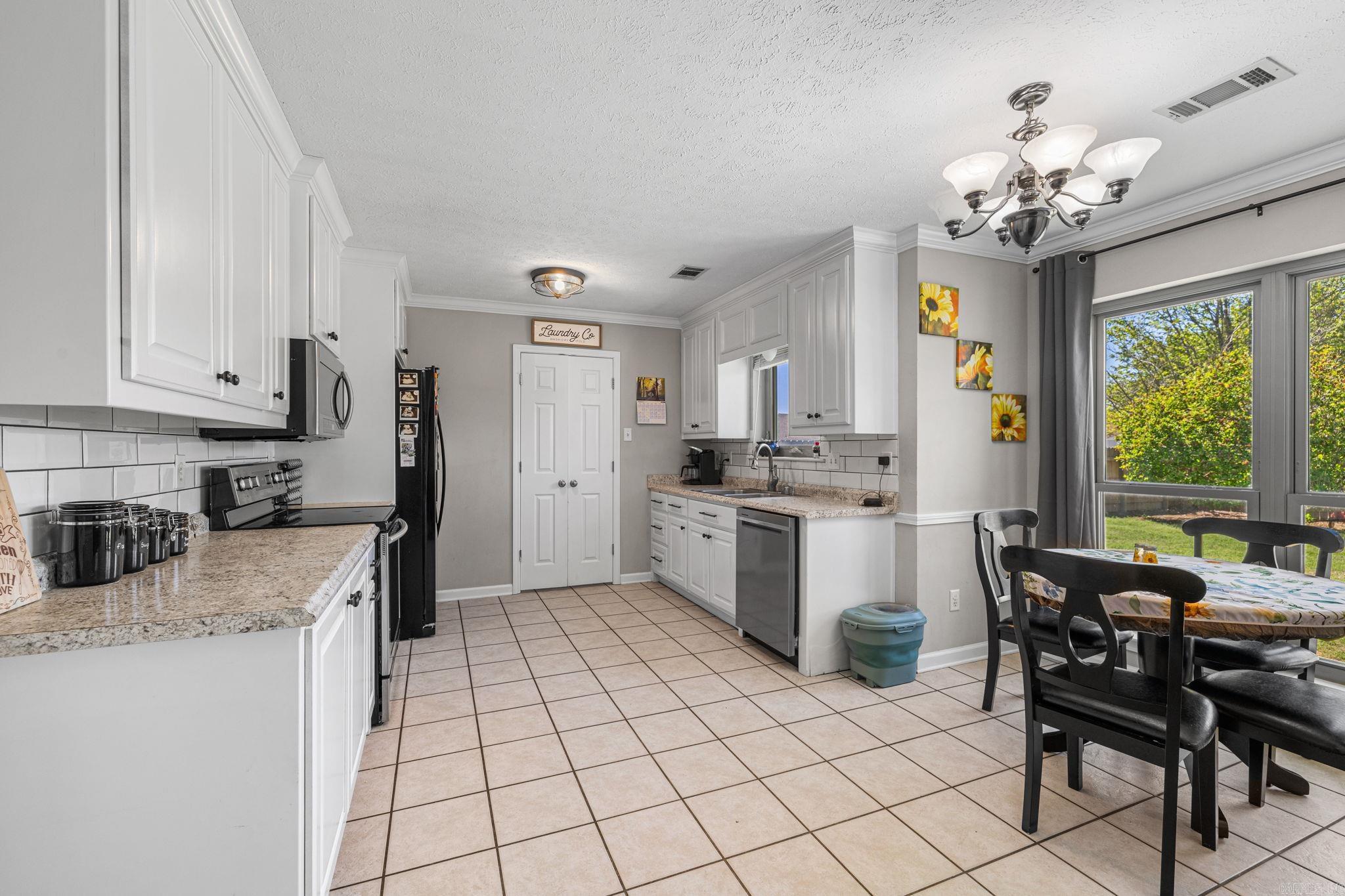 51 Magnolia  Cabot, AR