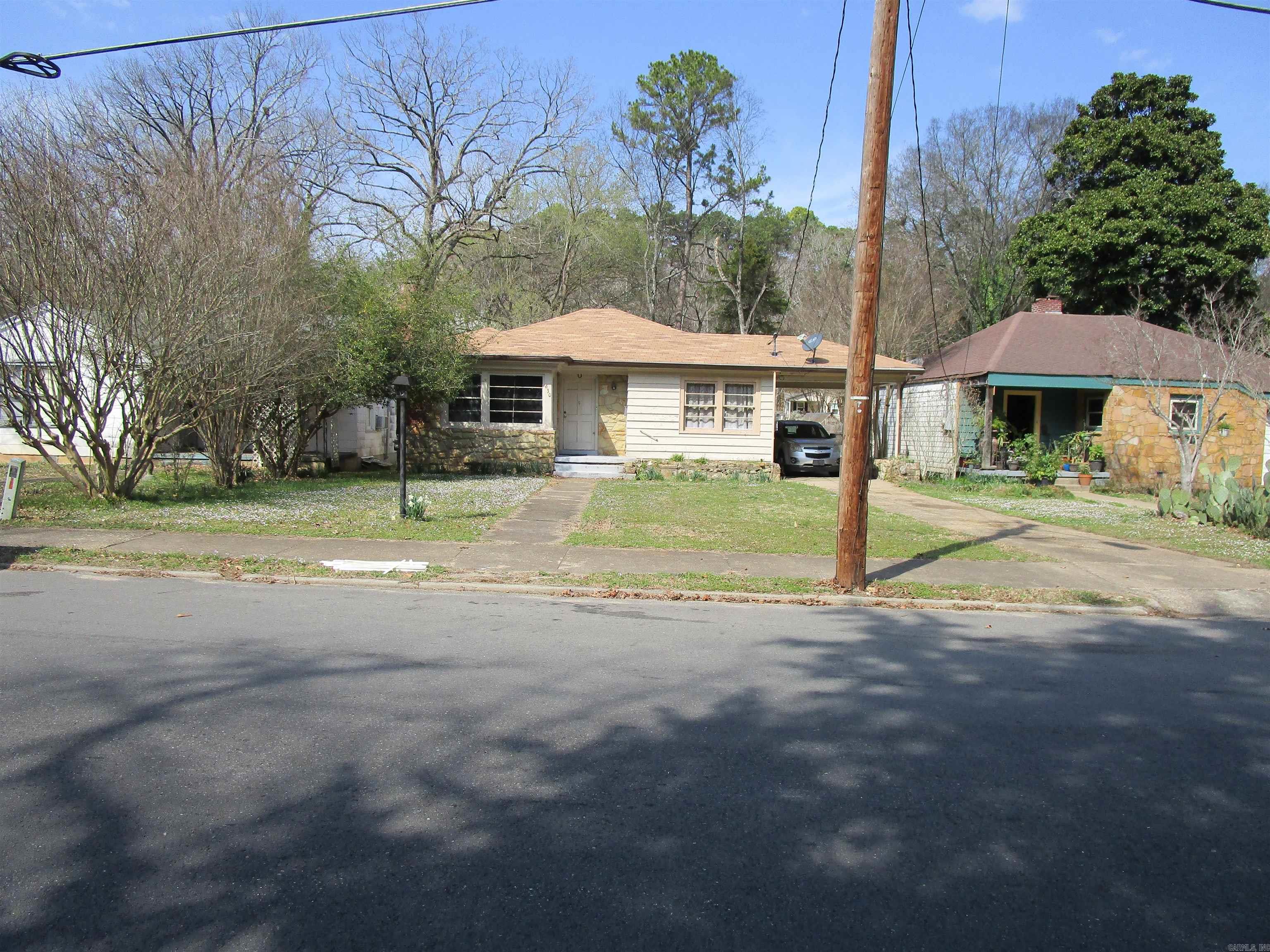 630 Whittington  Hot Springs National Park, AR