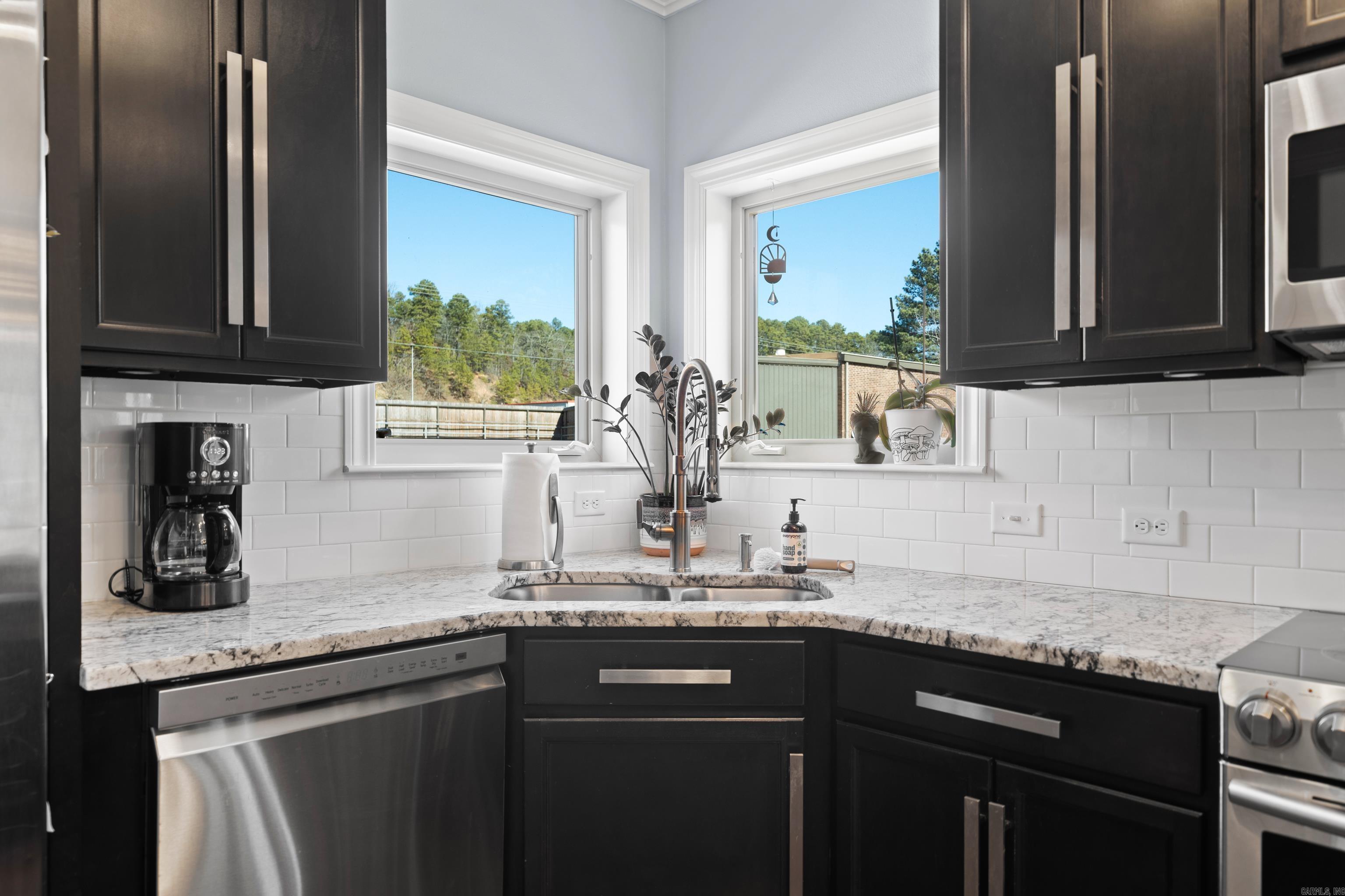 1133 Airport  Hot Springs, AR