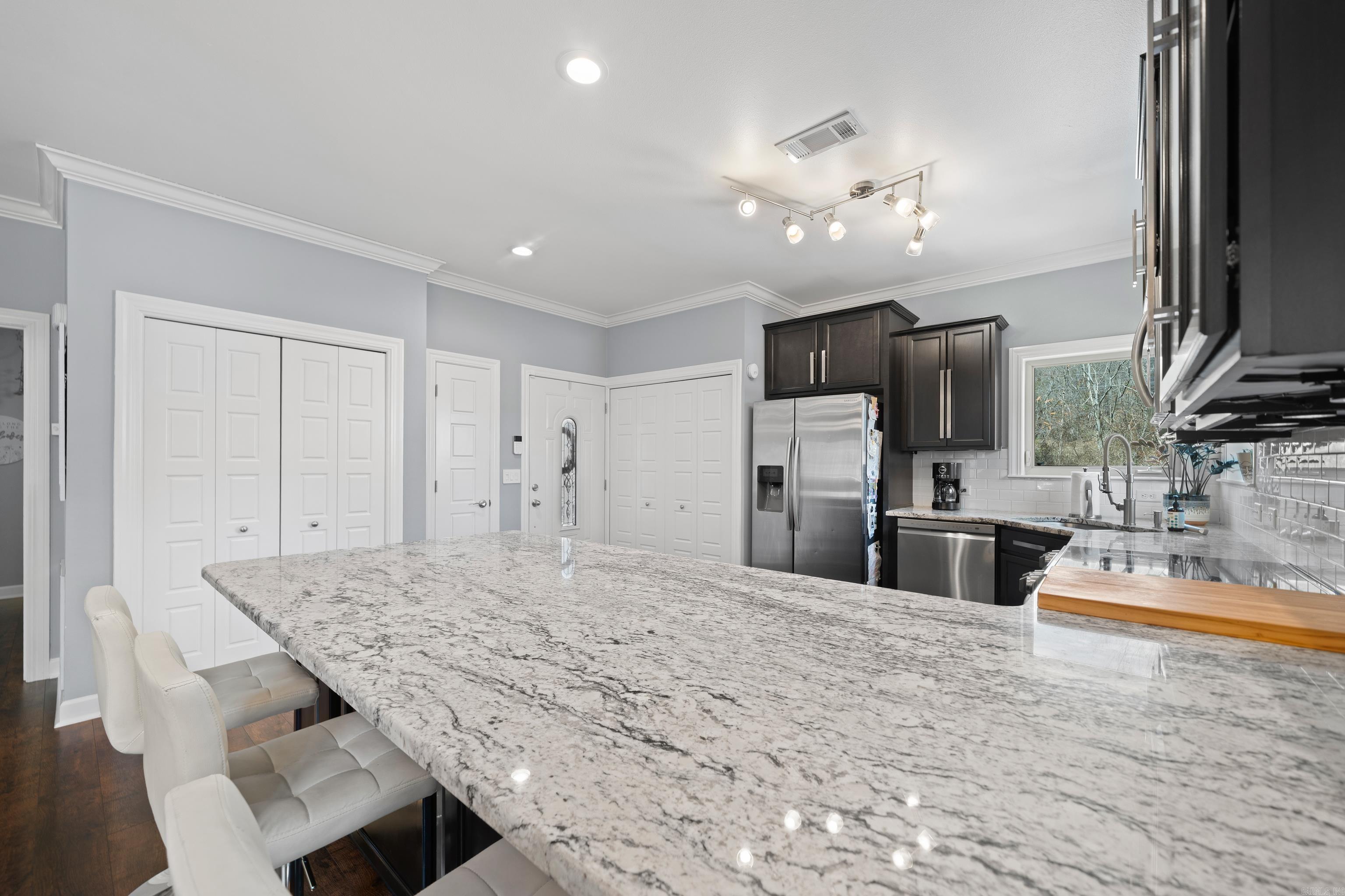 1133 Airport  Hot Springs, AR