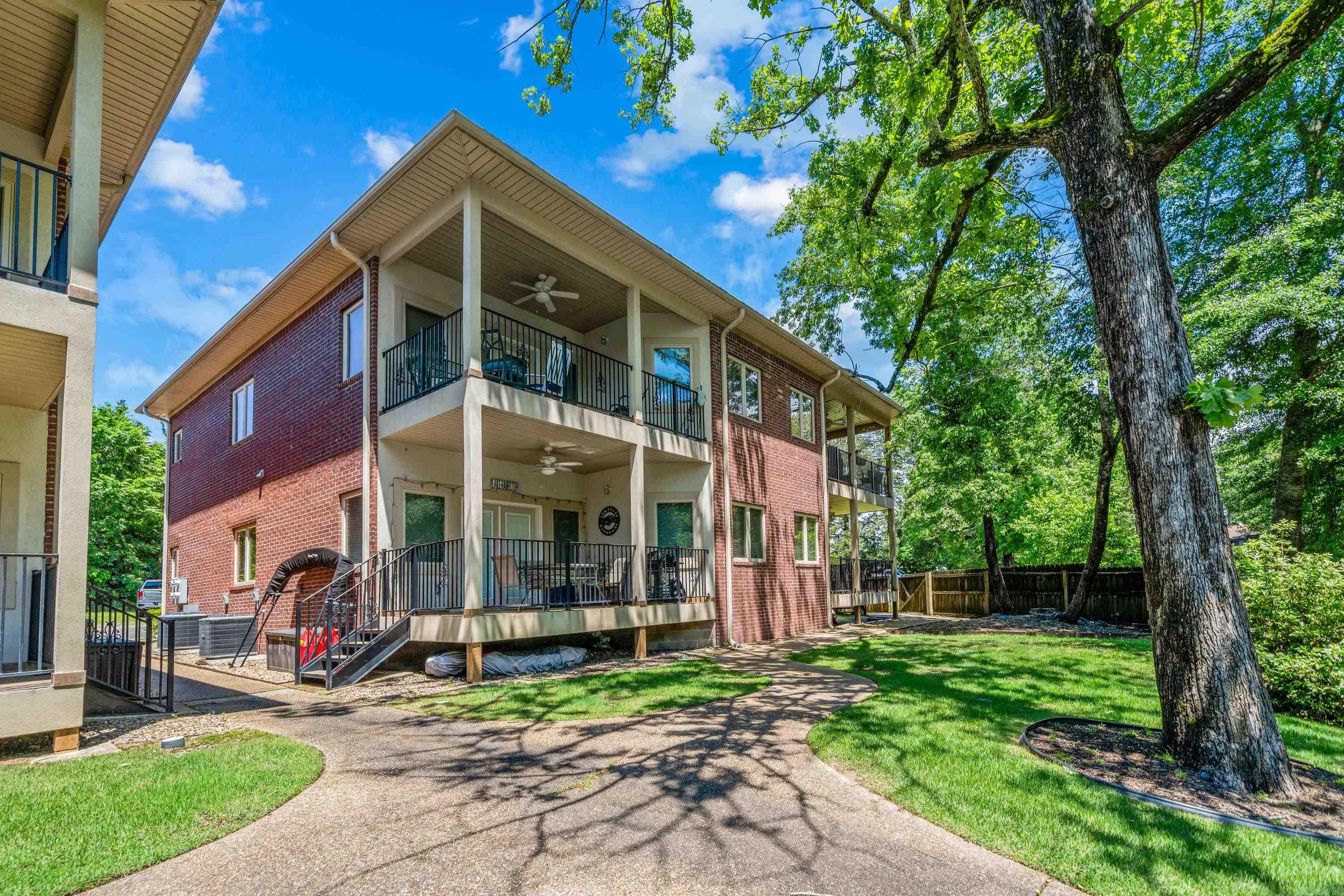 1133 Airport  Hot Springs, AR