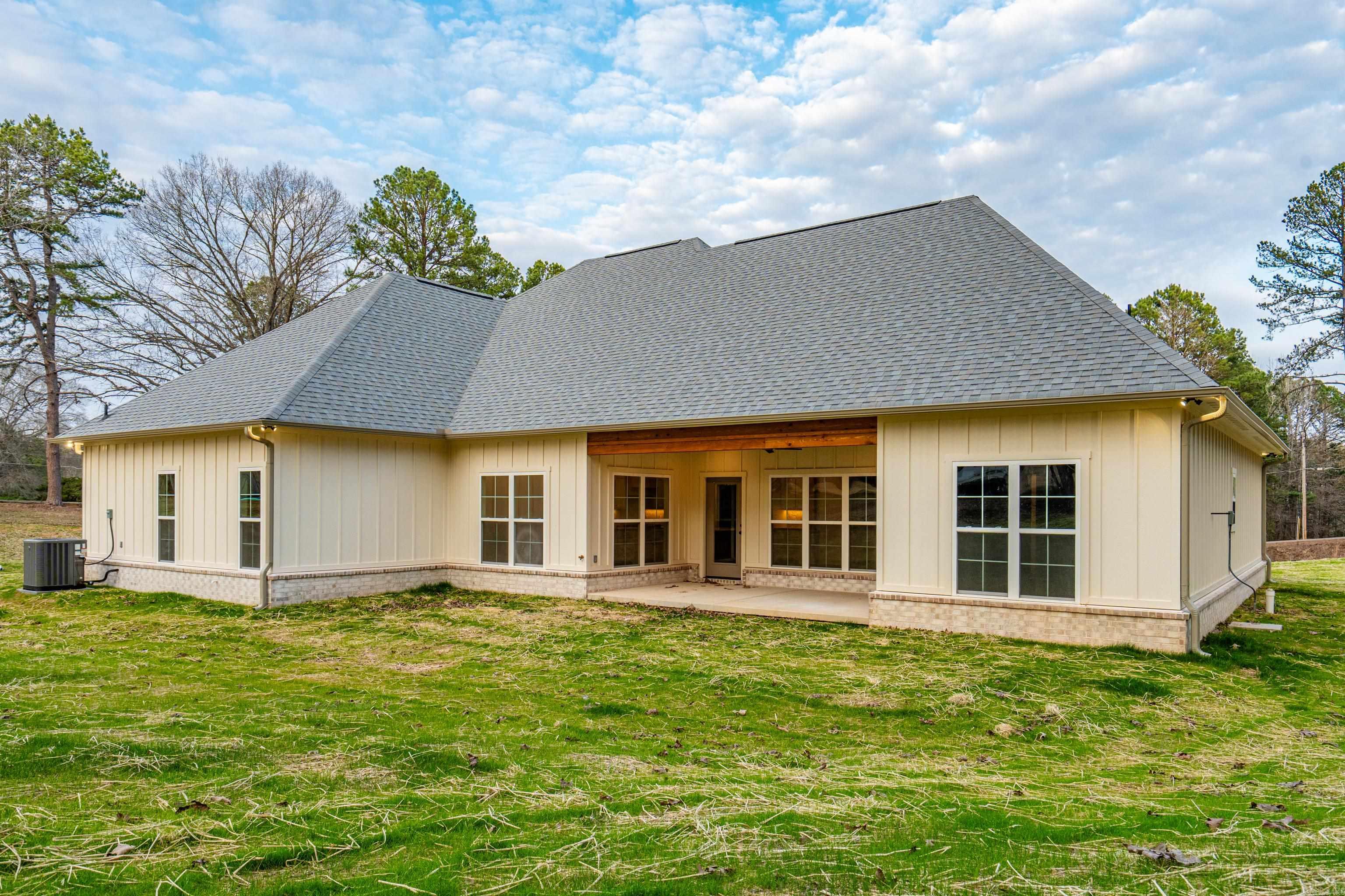 271 Frontier  Hot Springs, AR