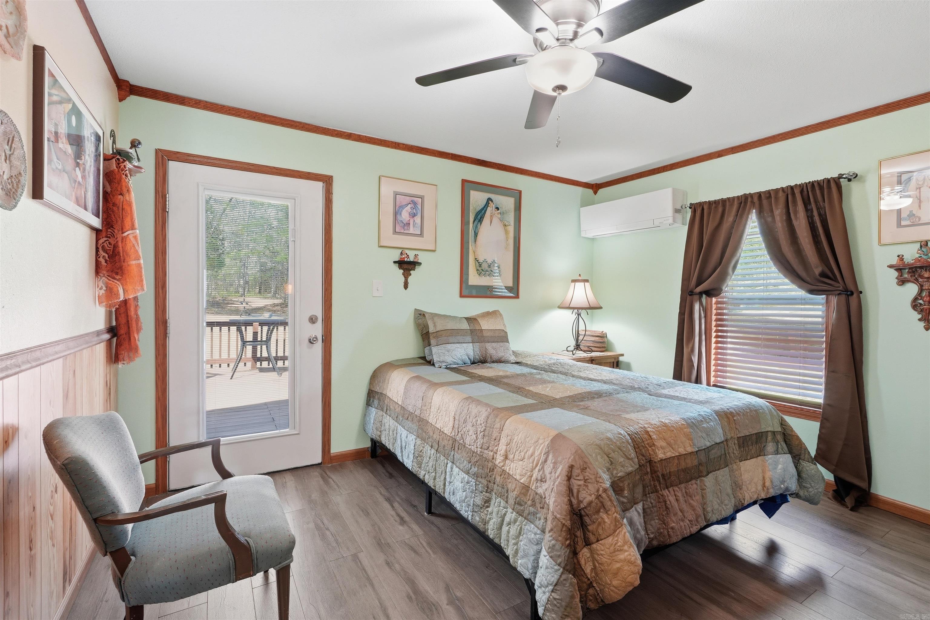 1381 E 330  Clinton, AR