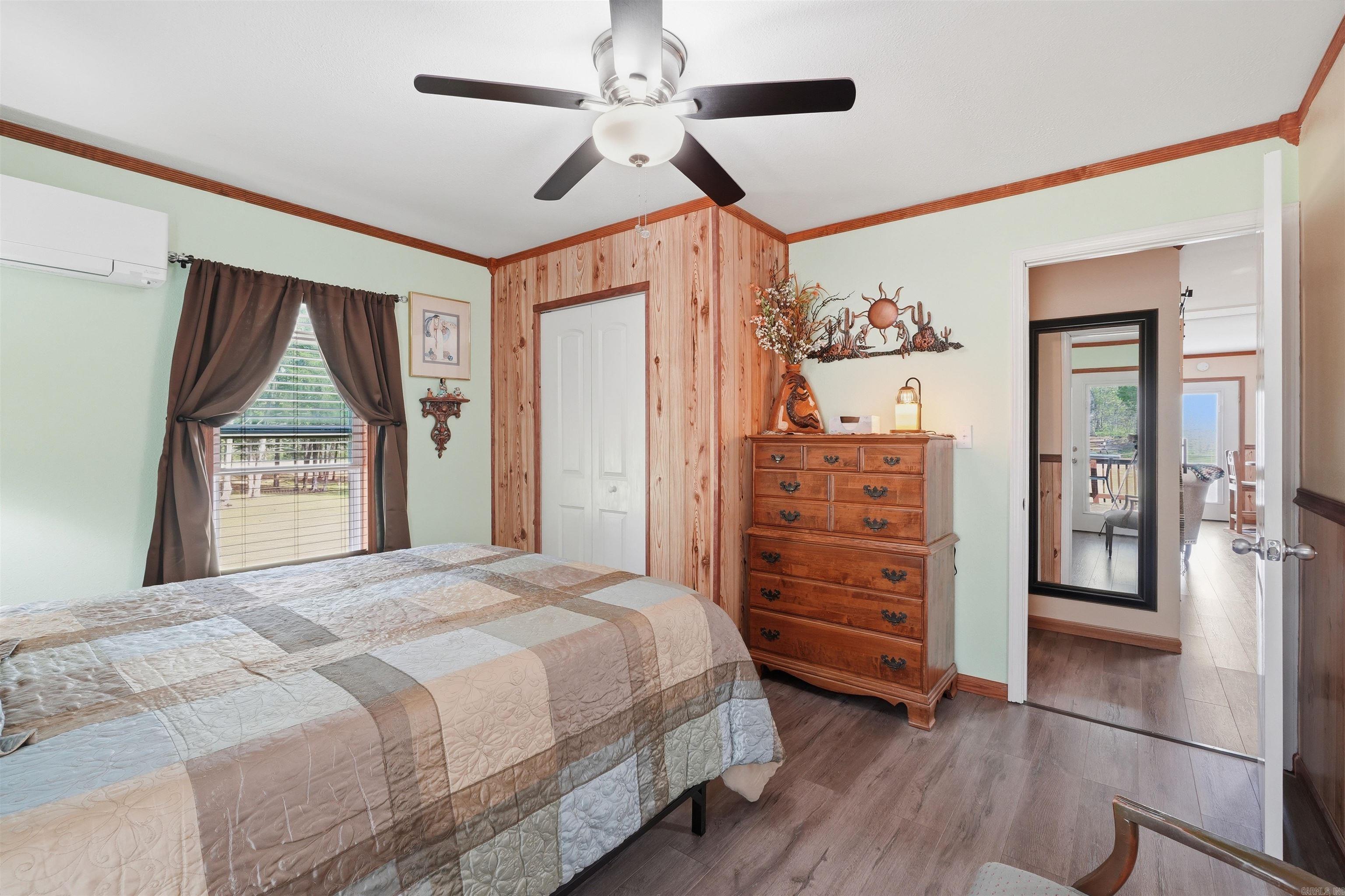 1381 E 330  Clinton, AR