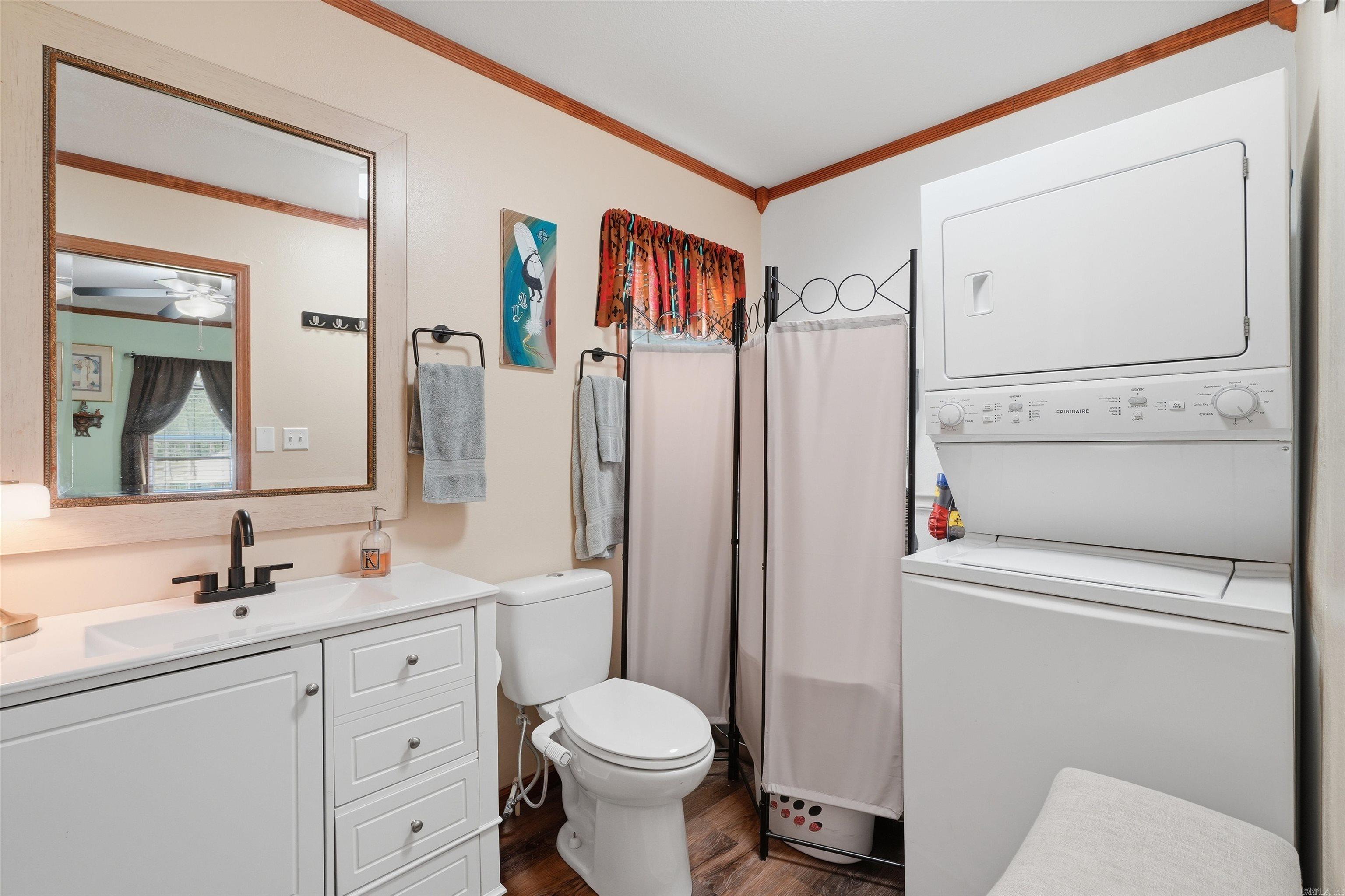 1381 E 330  Clinton, AR